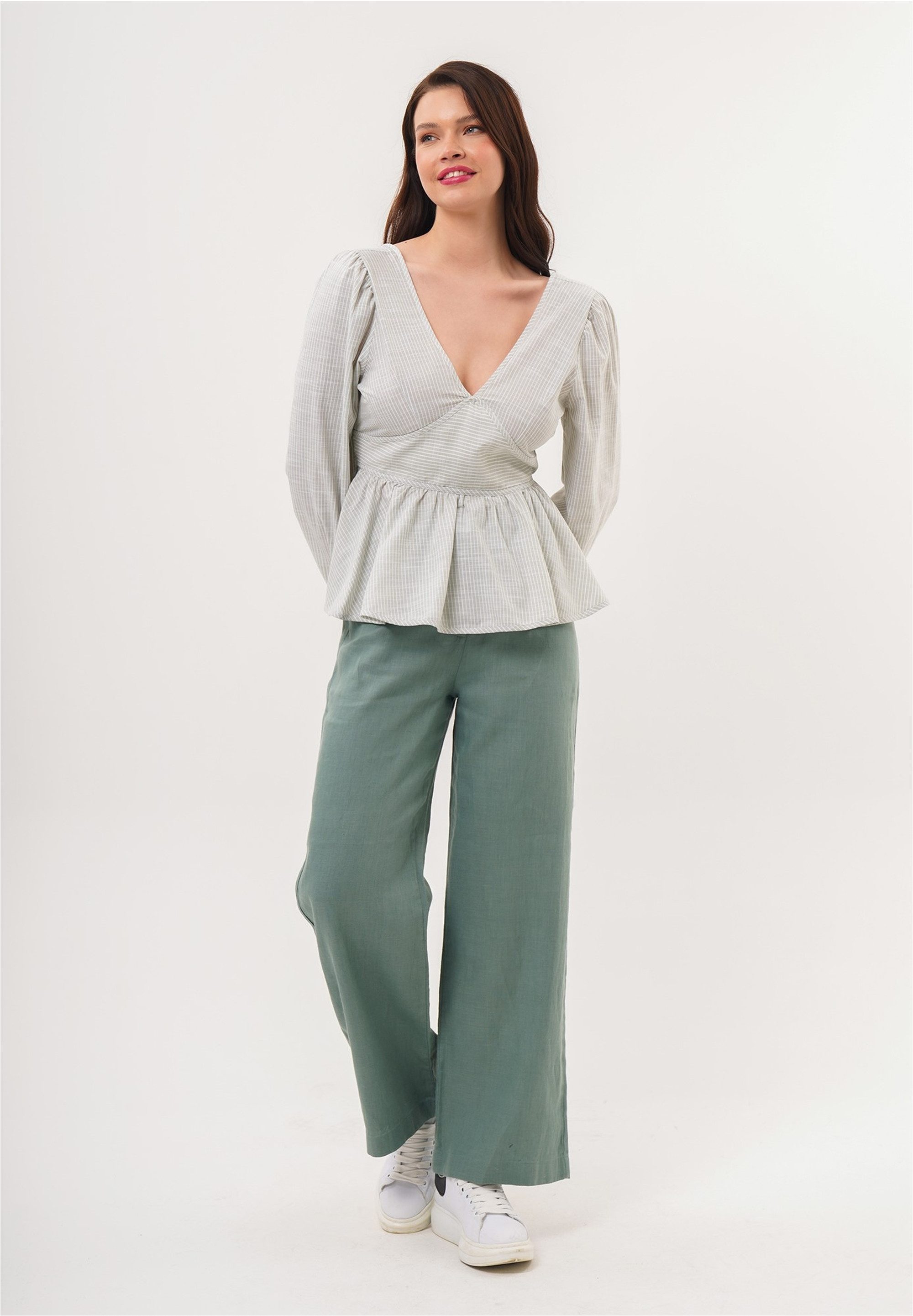 freshlions Klassische Bluse Brielle (1-tlg) mit gestreiftem Design