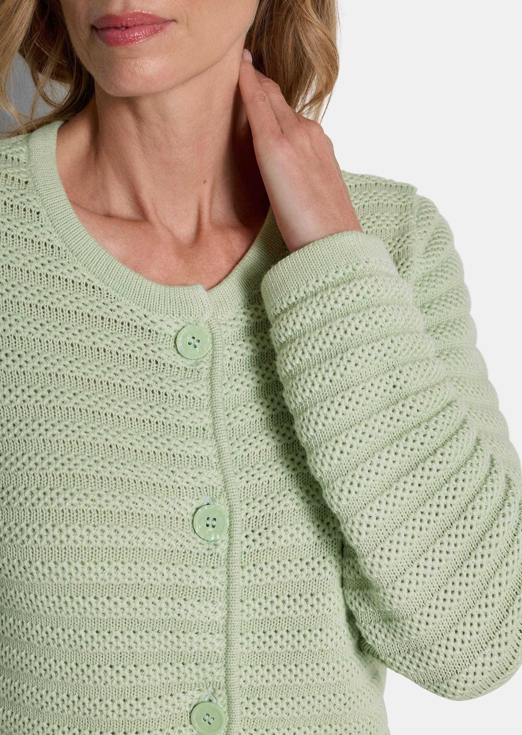 GOLDNER Strickjacke Ajourjacke in Querrippen-Optik Baumwolljacke mit Rundhals, Knopfleiste und Langarm