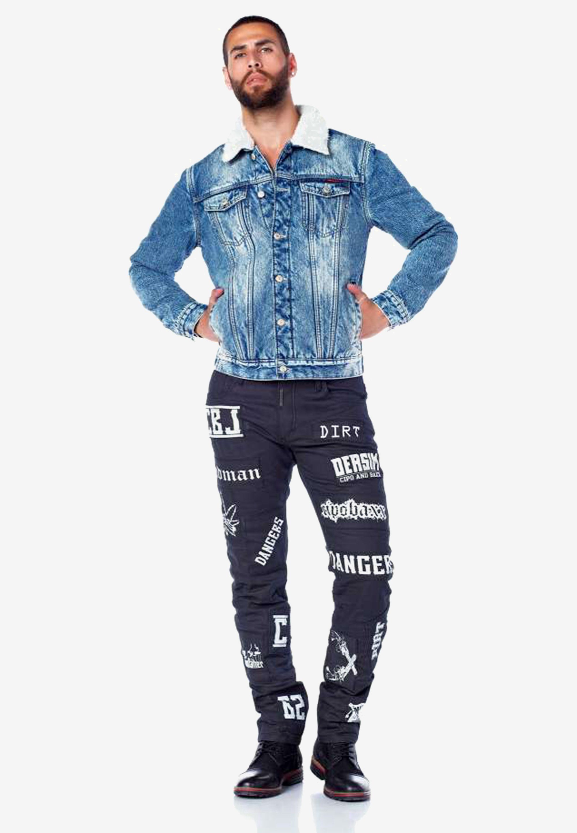 Cipo & Bequeme Baxx Jeans mit stylishen Schriftzügen