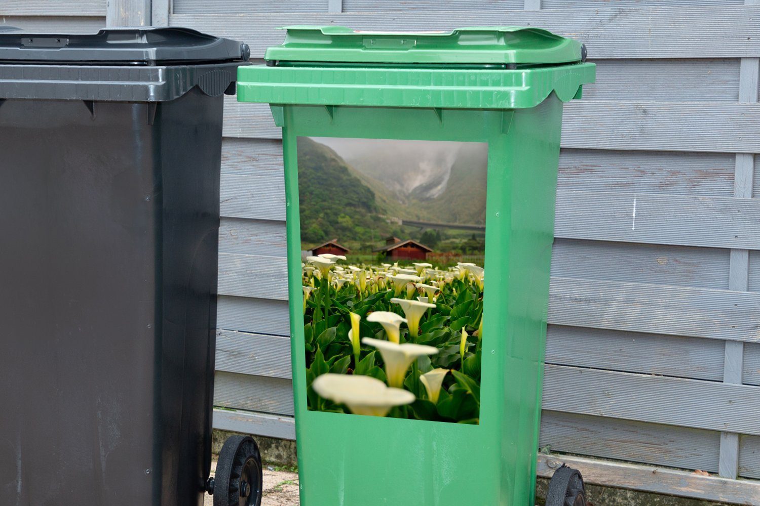 in Taiwan Calla-Blüten Container, Sticker, Tal Wandsticker (1 in einem St), Mülltonne, Abfalbehälter Mülleimer-aufkleber, schönen MuchoWow