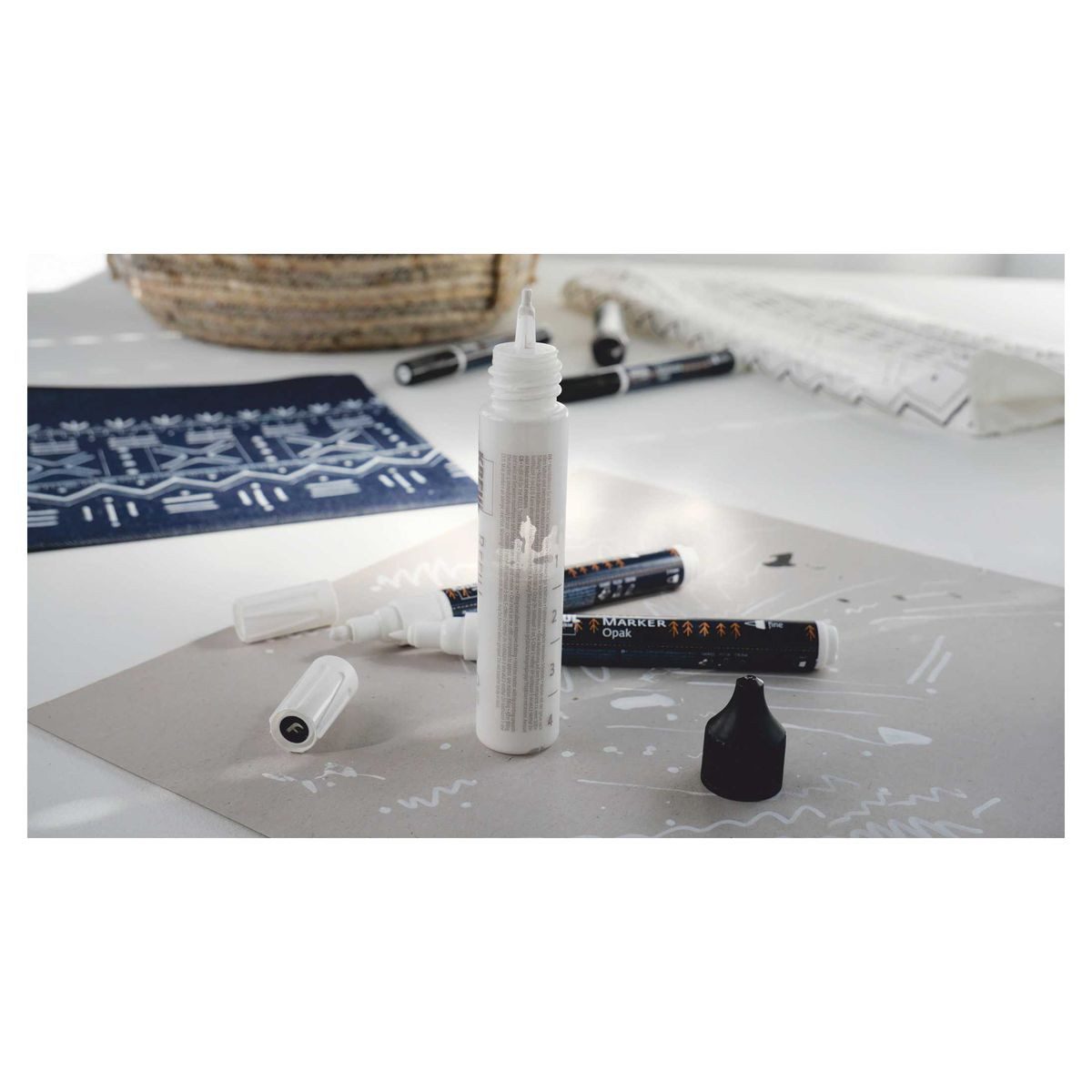 C. KREUL Textilmarker KREUL Nachfüllfarbe für Textilmarker Opak weiß 25ml