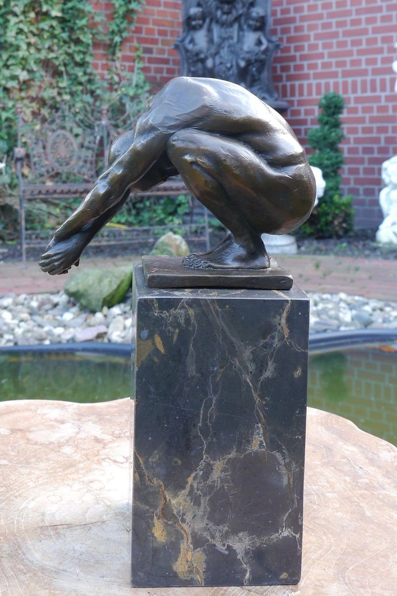 AFG Figur Marmorsockel Männerakt Bronze auf erotischer Dekoobjekt