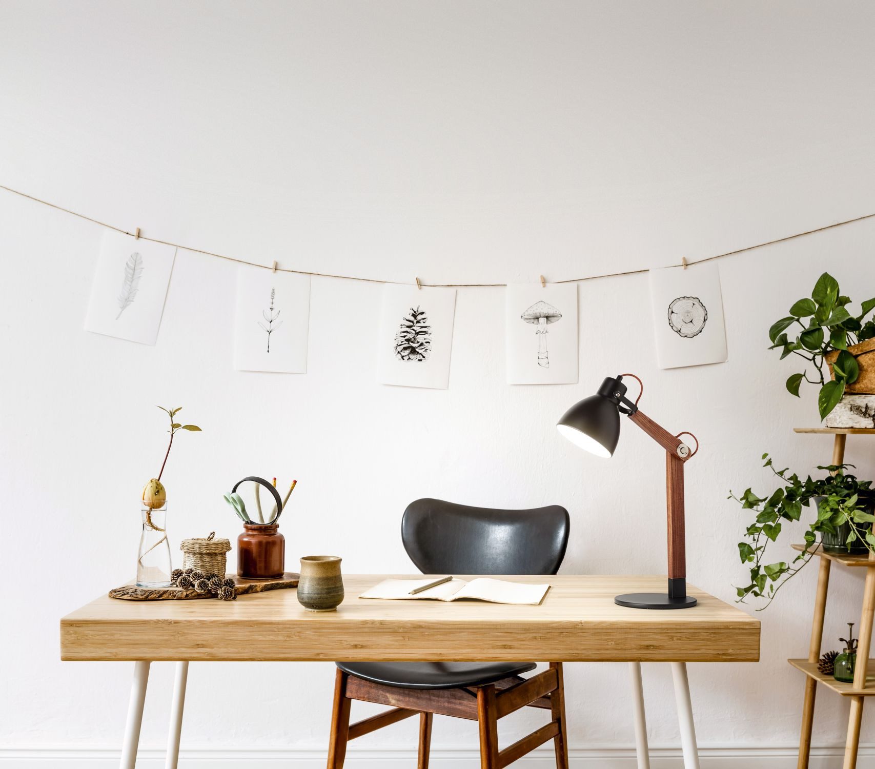 Licht-Erlebnisse Schreibtischlampe TAMUR, ohne Leuchtmittel, Metall E27 73 cm hoch Schwarz Walnuss Skandinavisch