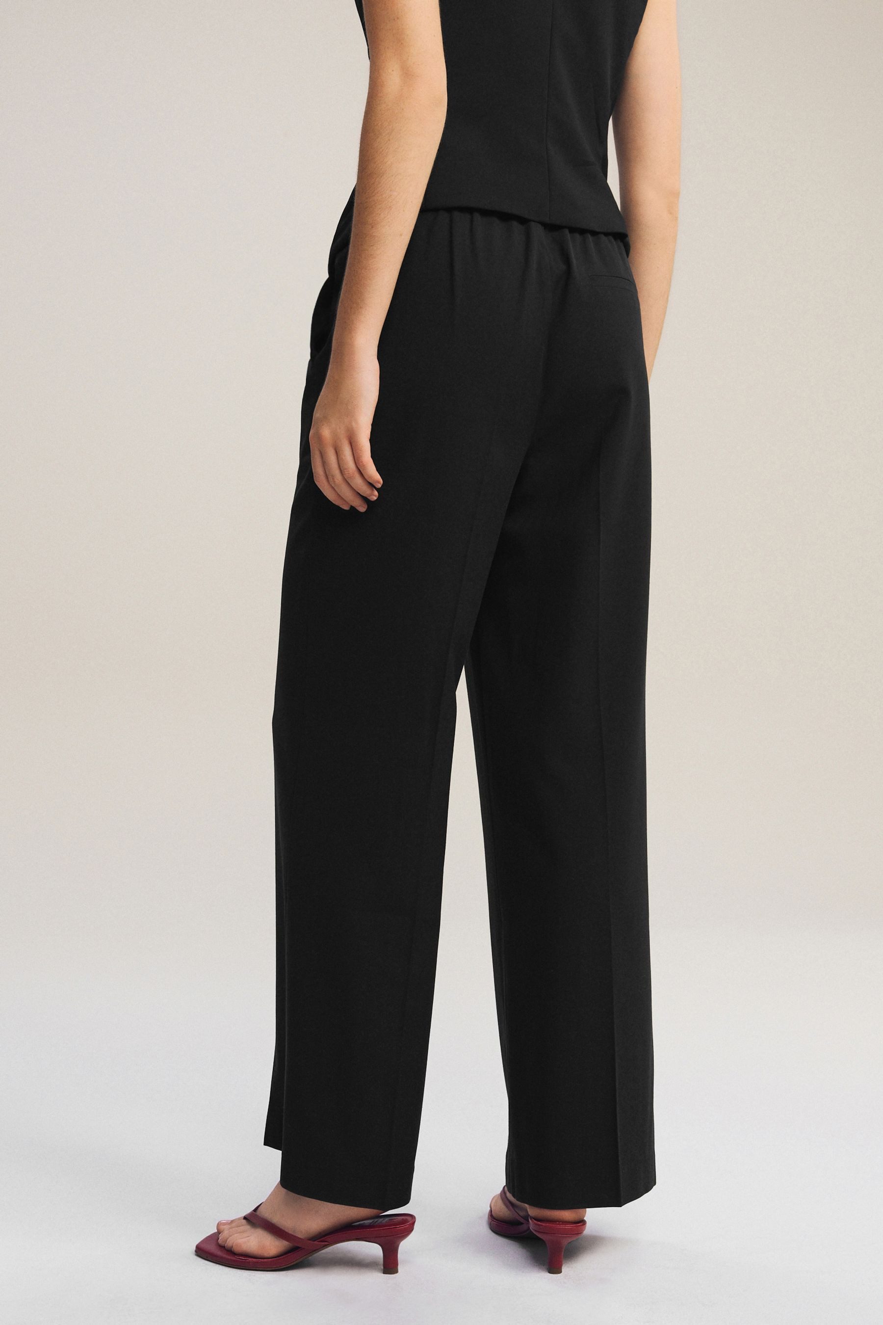 Next Palazzohose Hose mit weitem Bein und Elastikrücken – Kurzgröße (1-tlg) günstig online kaufen