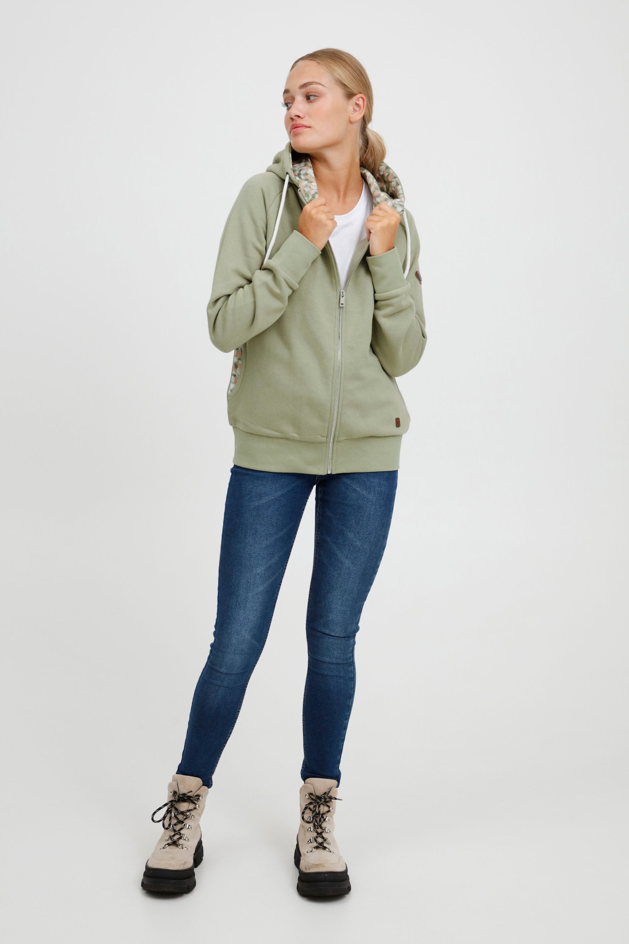 OXMO Kapuzensweatjacke OXUlla Kapuzensweatjacke mit Kordelzug günstig online kaufen