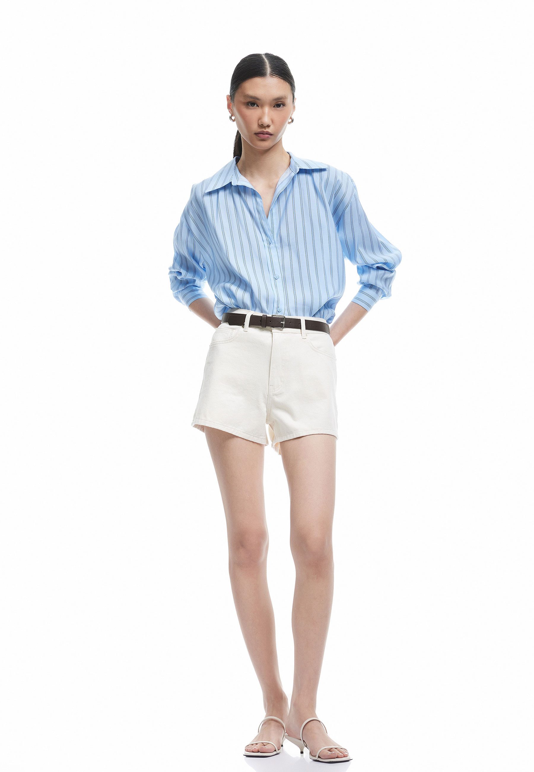 Koton Jeansshorts Koton Baumwoll-Mini-Shorts Mit Knopf