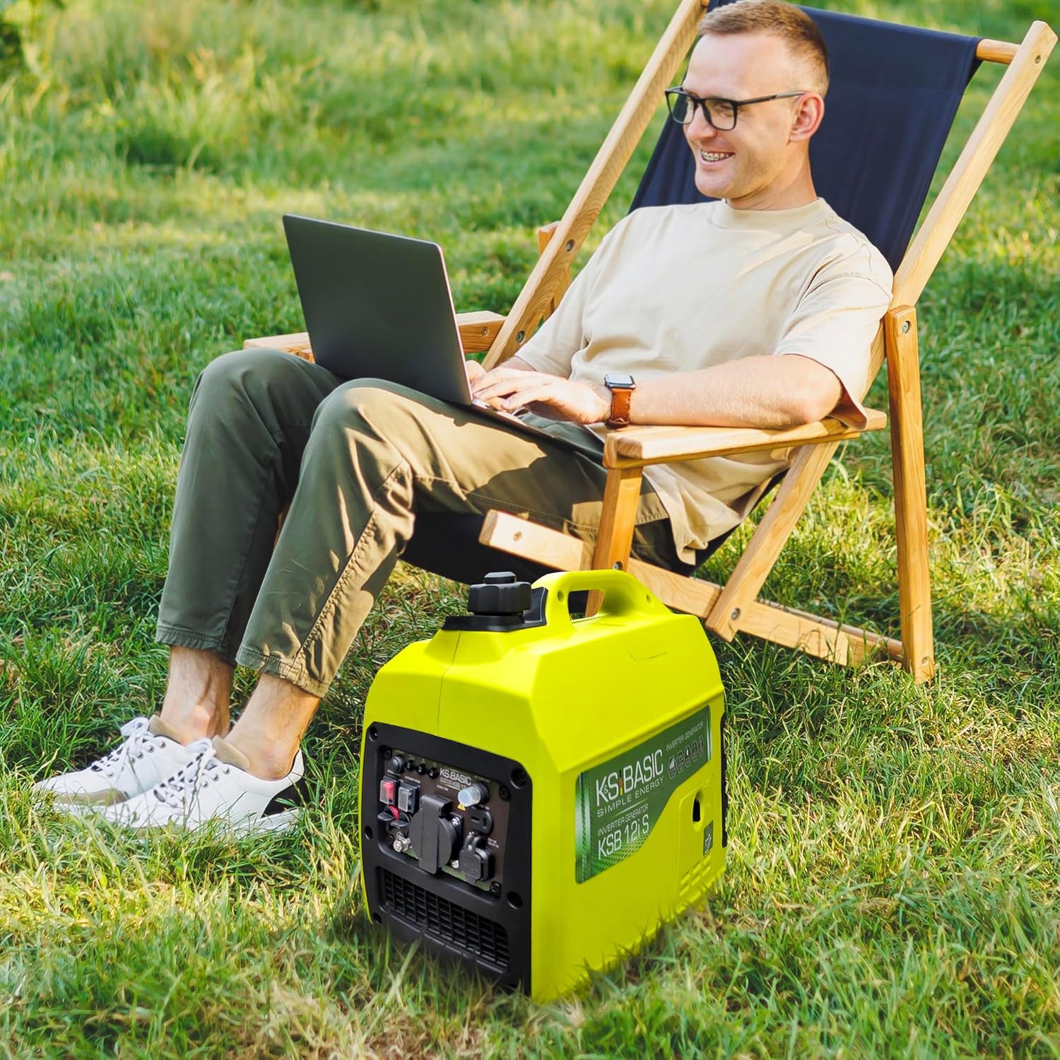 Könner & Söhnen KSB 12i S generator, 1.20 kW (ultra-lightweight inverter generator, parallel connection possible, 1-piece, 1.2 kW, 62 dB(A), ECO mode for up to 50% fuel savings), pure sine wave, 2x USB, 11.5 kg, carrying handle, EURO 5
