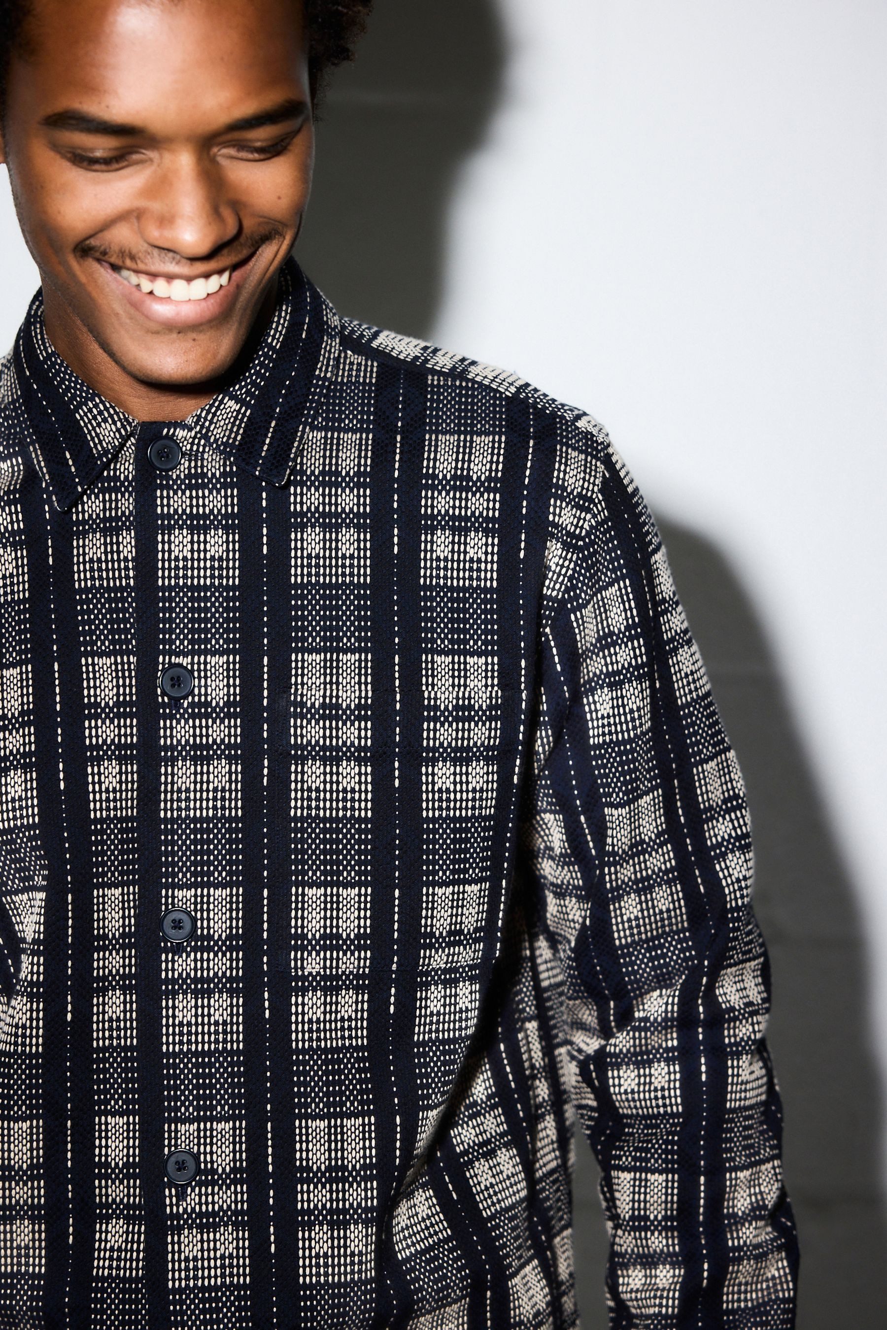 Next Hemdjacke Strukturierte Hemdjacke (1-St)