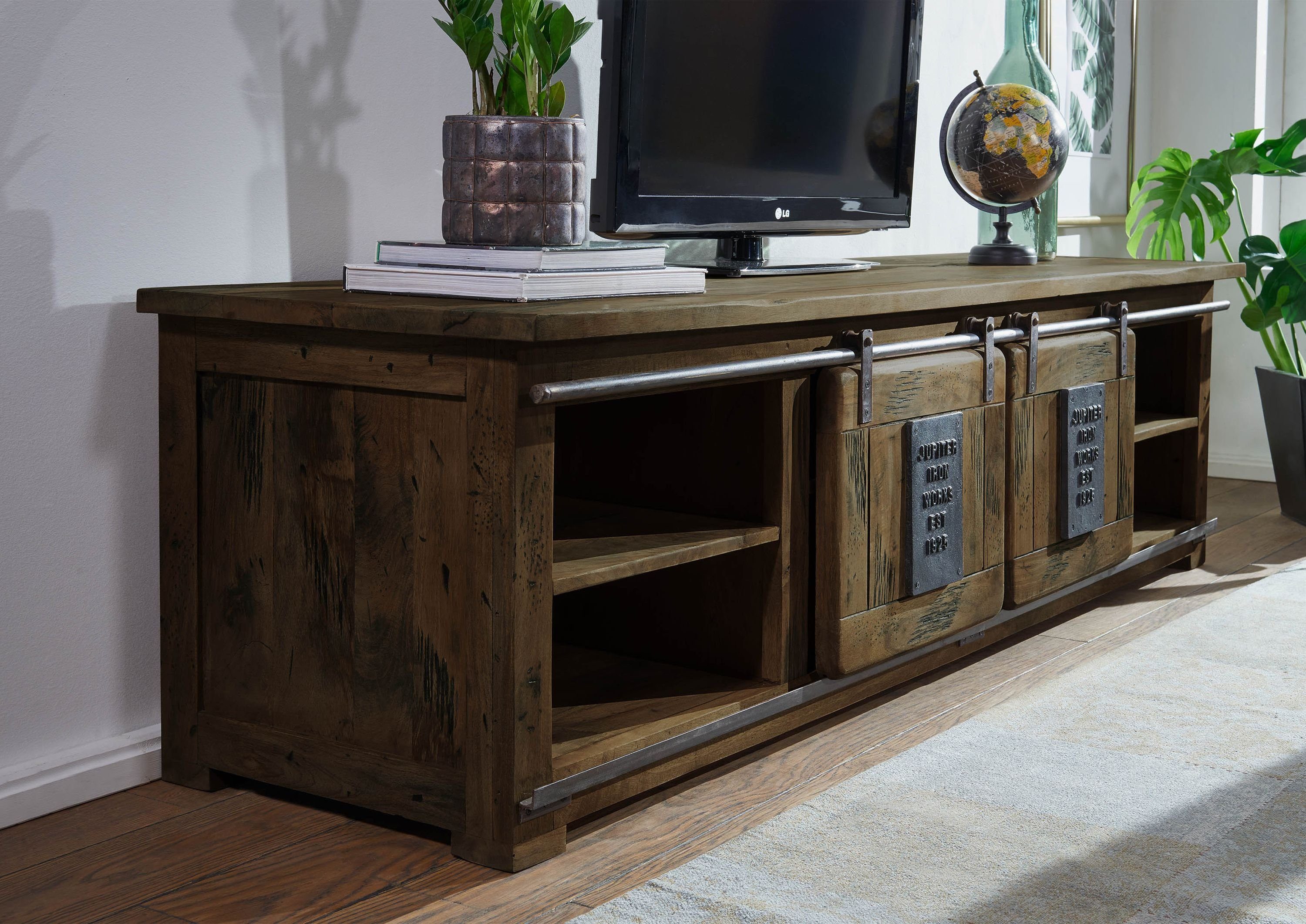 Massivmoebel24 TV-Board RAILWAY (Massivholz), Mango 180x55x50 braun lackiert RAILWAY #446