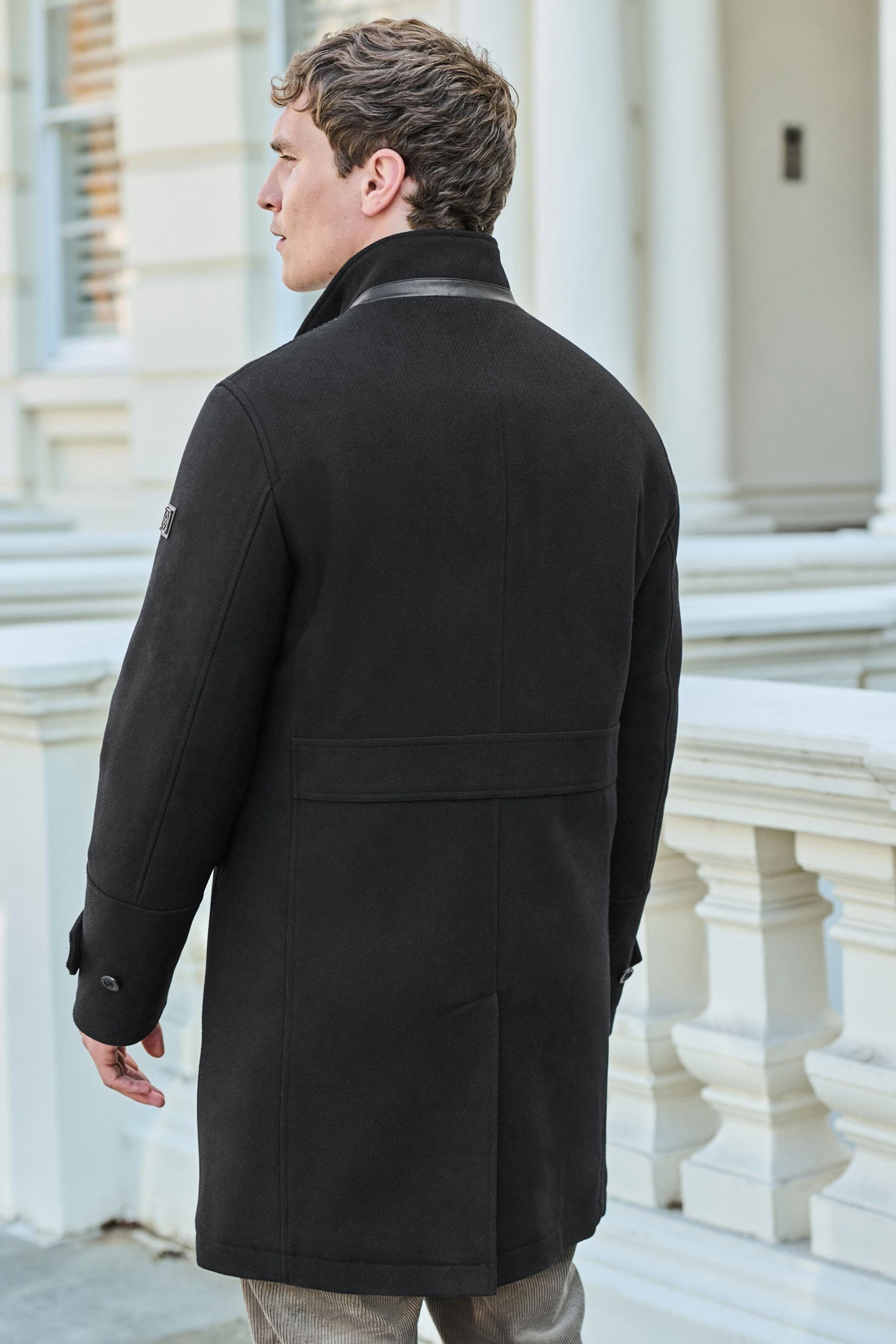 Next Wollmantel Mantel aus Black vier Wollgemisch (1-tlg) Stehkragen mit Taschen