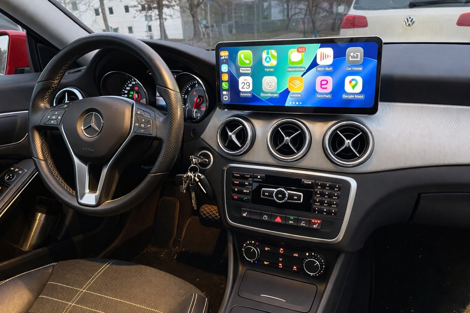 GABITECH Carplay und Android Auto für Mercedes Benz A W176, C117, X156 NTG4.5 Einbau-Navigationsgerät (LINUX SYSTEM. 10.3 Zoll Display)