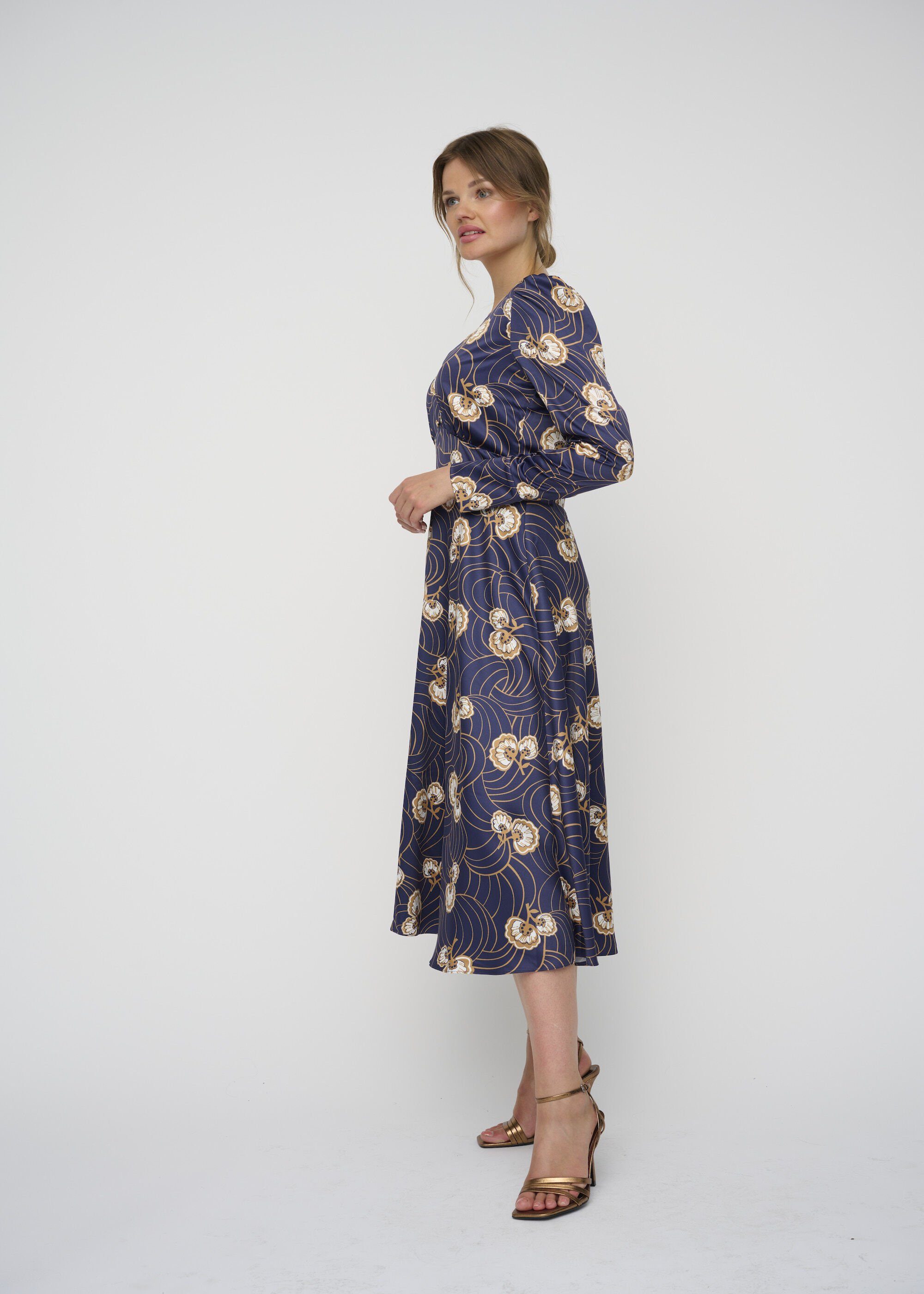 Satin FIT FLARE MIDI & DRESS glänzendem mit in Kleo NOUVEAU Blumenprint MIDNIGHT Abendkleid