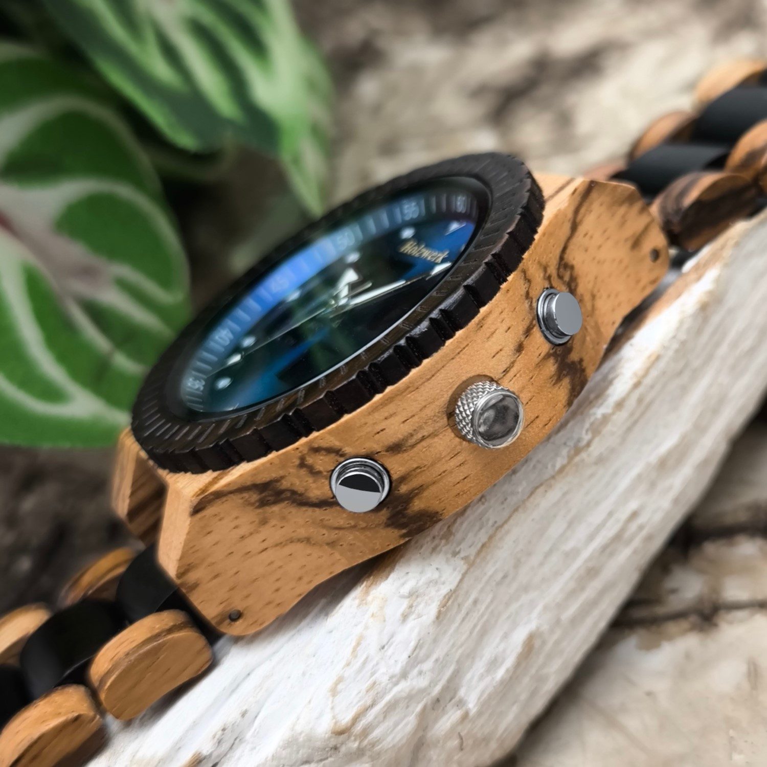 Holzwerk Digitaluhr INGOLSTADT Holz Armband Uhr mit Datum, blau, schwarz INGOLSTADT