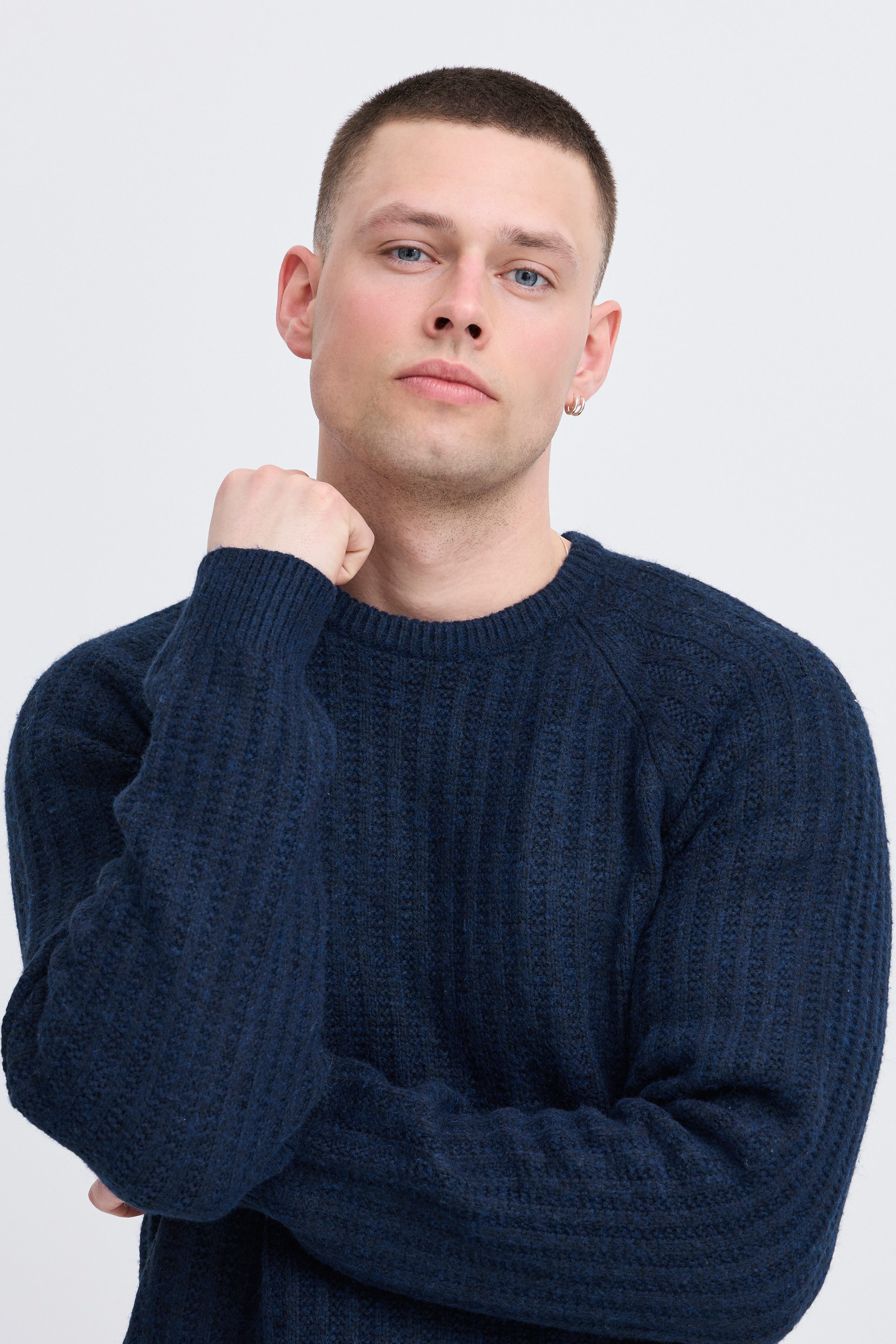 Blend Strickpullover BHDEXTER CREW Regular Fit, mit Rippbündchen am Rumpfabschluss, pflegeleicht