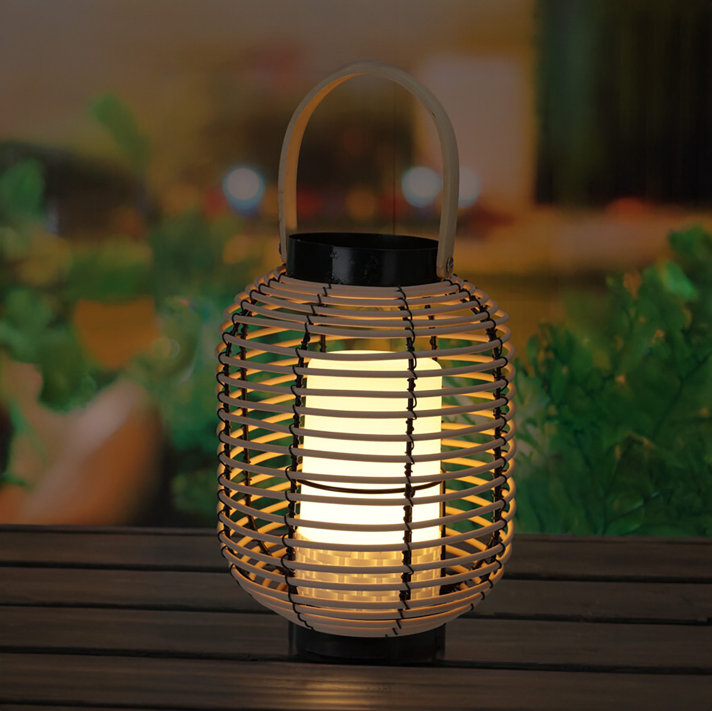 Spetebo LED Laterne LED Rattan Laterne für Außen und Innen mit Timer - 24 x 18 cm, Timer, LED fest integriert, warmweiß, Deko Leuchte warm weiß zum Stellen oder Hängen