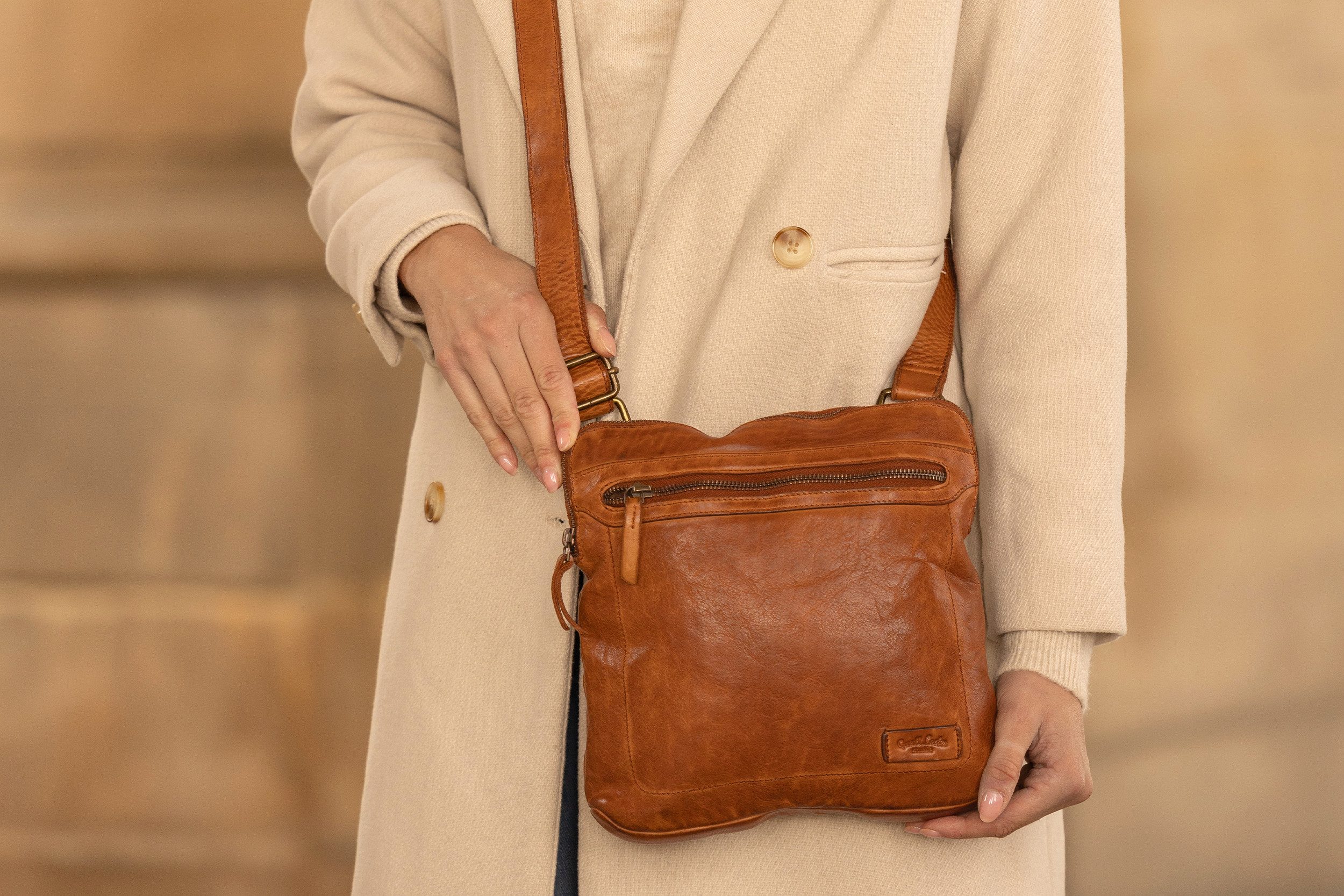 Gusti Leder Umhängetasche Gusti Leder Umhängetasche Hanne (1-tlg) günstig online kaufen