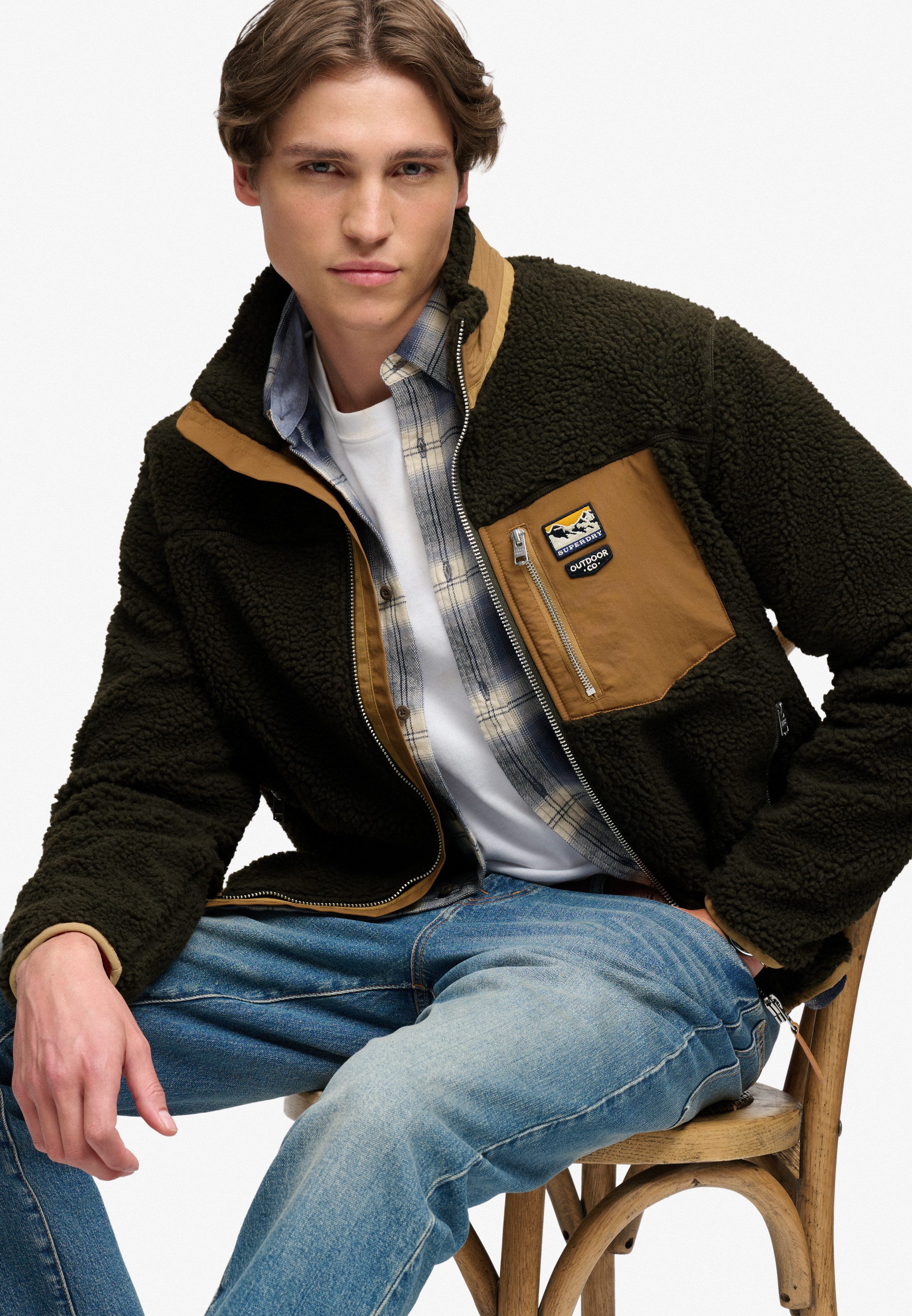 Superdry Sweatjacke MOUNTAIN FULL ZIP FLEECE Relaxed Fit, mit Reißverschluss, aus Fleece