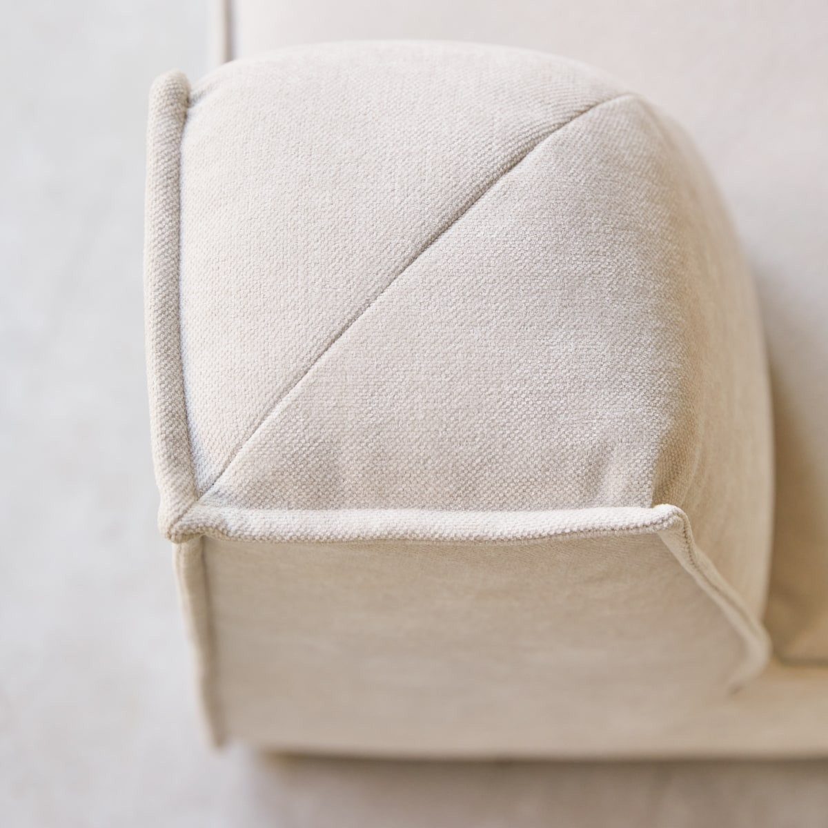 Tikamoon Sessel Dario - Chauffeuse grand angle modulable en tissu beige