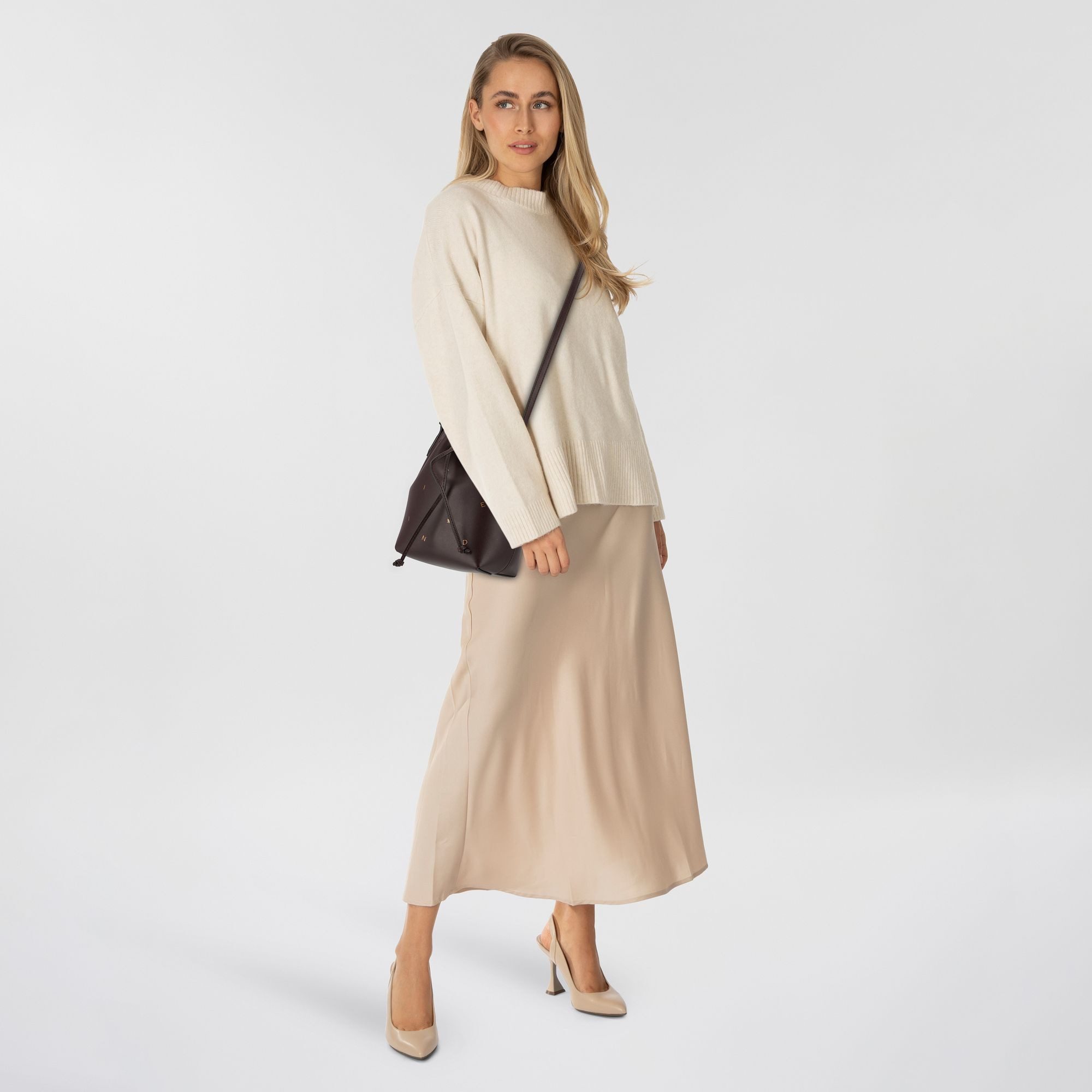 Liebeskind Berlin Beuteltasche Dancing Letters, Leder günstig online kaufen