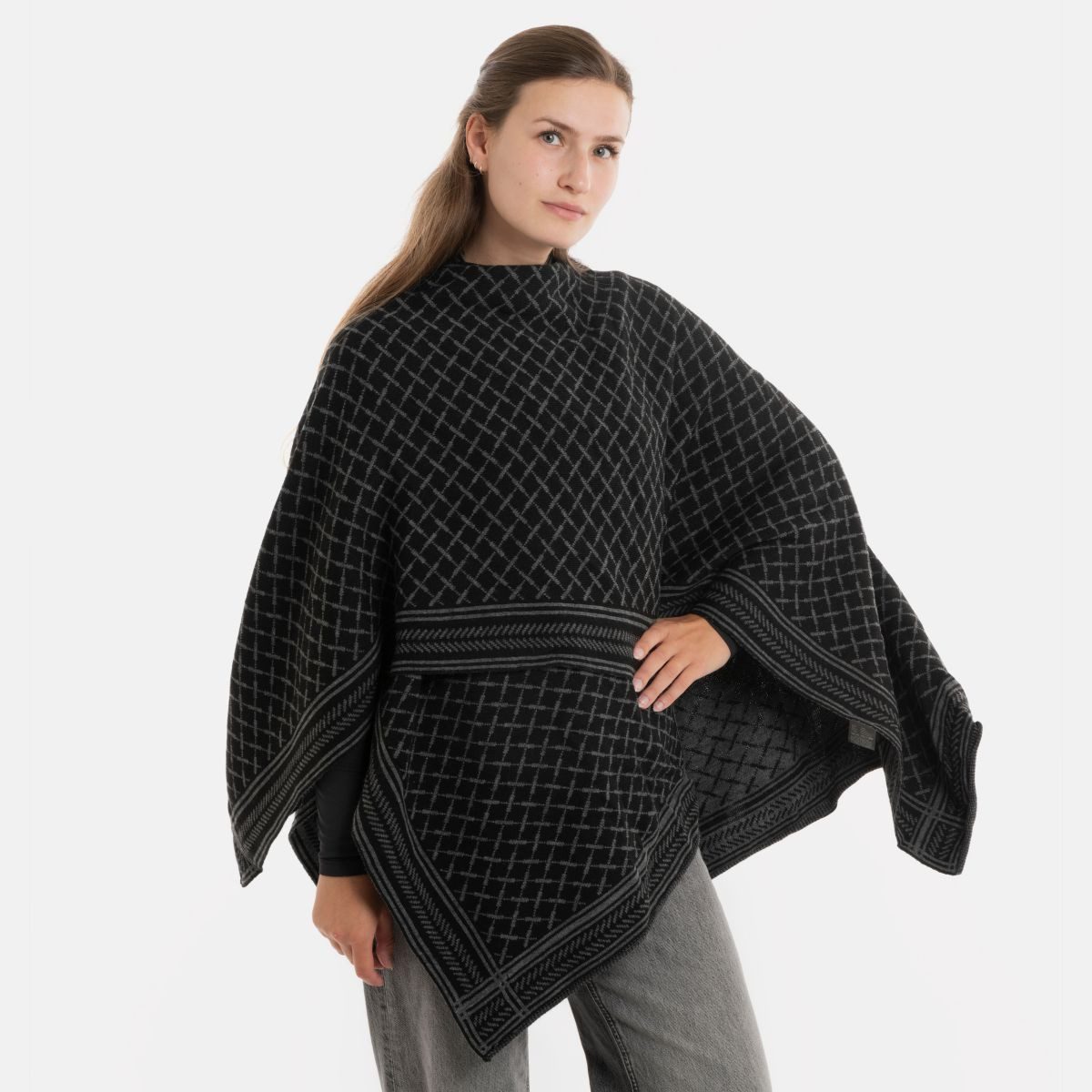 Knit Factory Poncho Dusk Poncho Cape Schwarz/Anthrazit (1-St) Strick Poncho günstig online kaufen