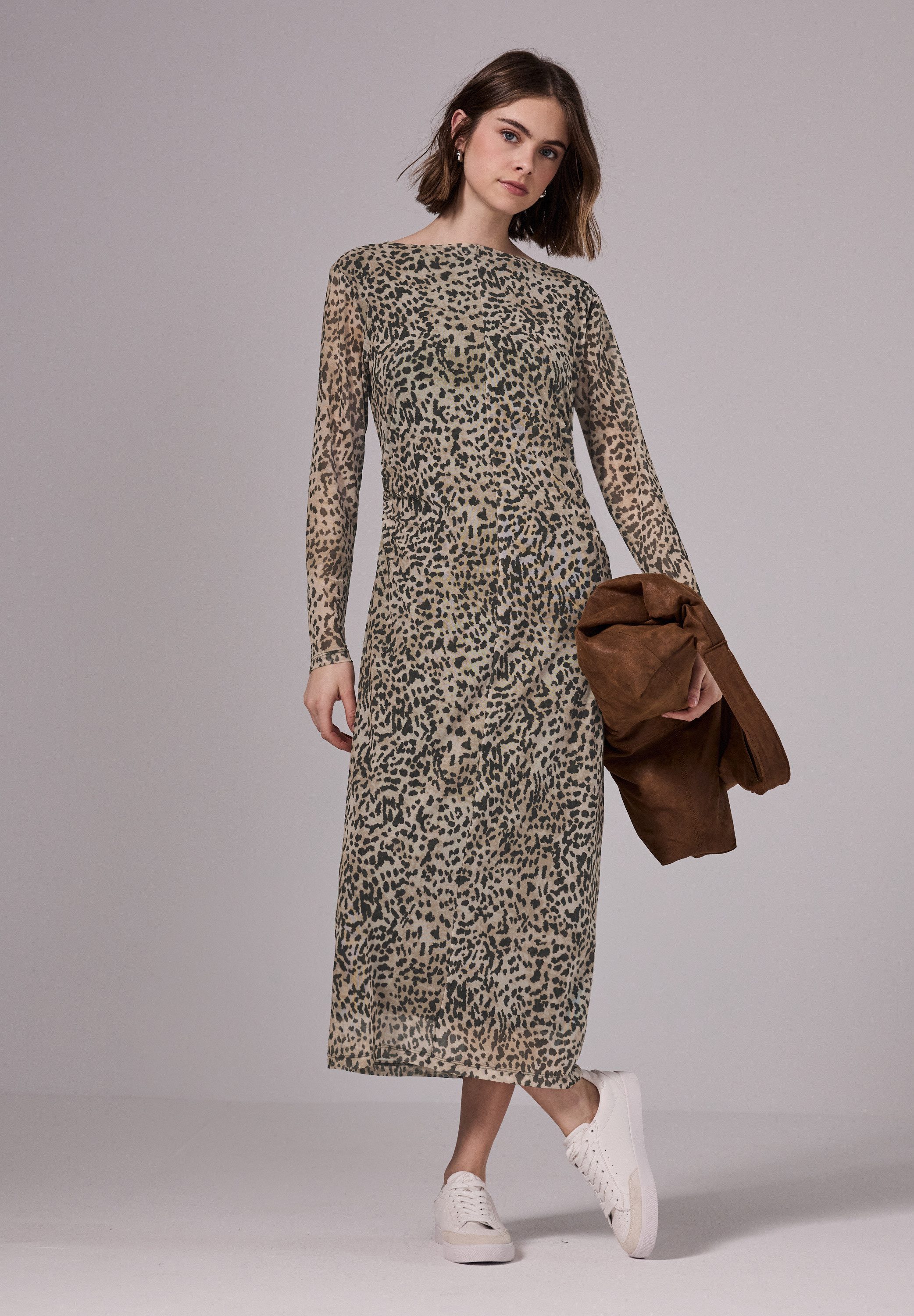 STREET ONE STUDIO Midikleid mit dekorativen Nähten auf der Front