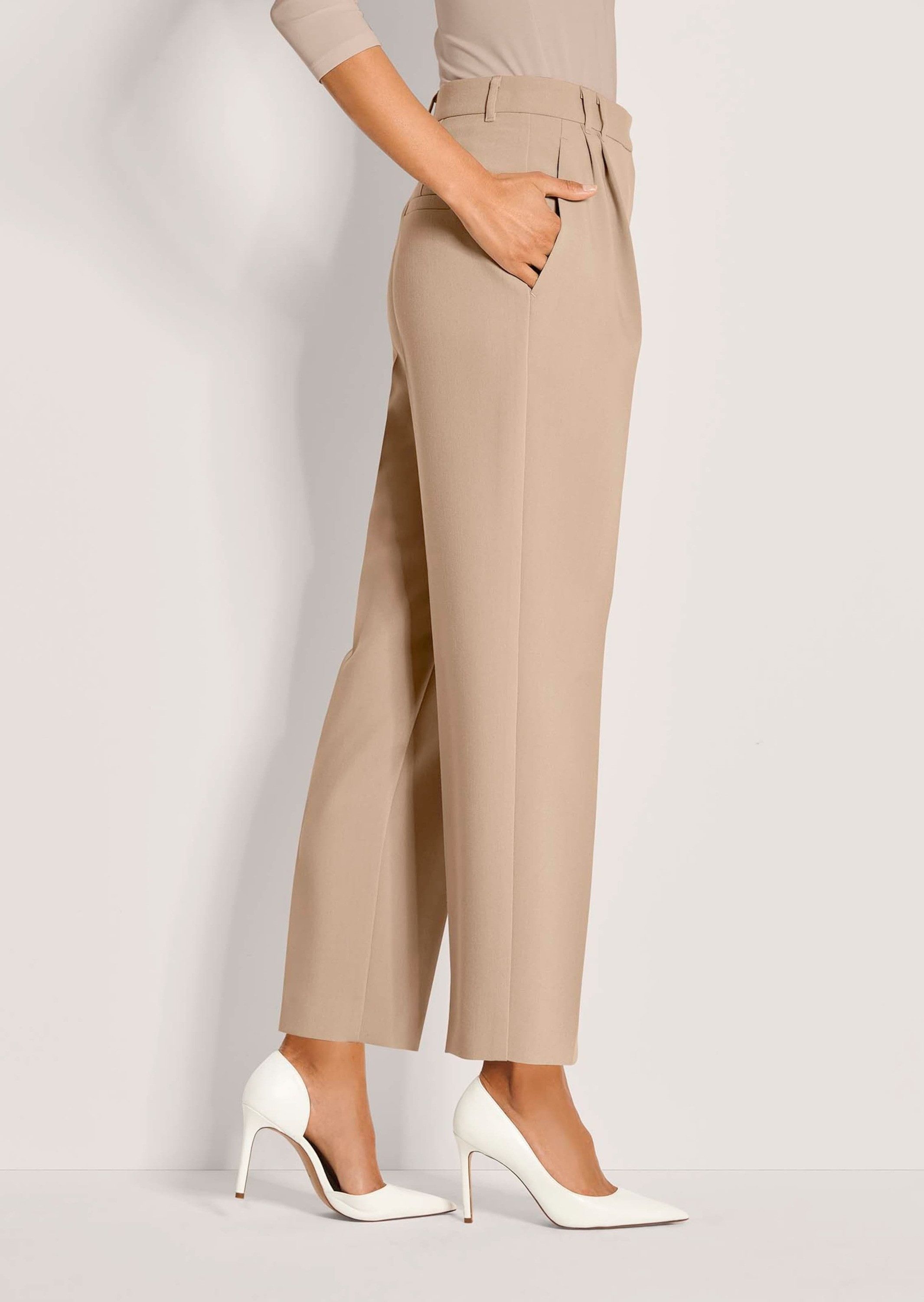 MADELEINE Bundfaltenhose Bundfaltenhose mit Stretch-Komfort Schmal zulaufende Businesshose mit Bundfalten, Bügelfalten, 7/8-Länge