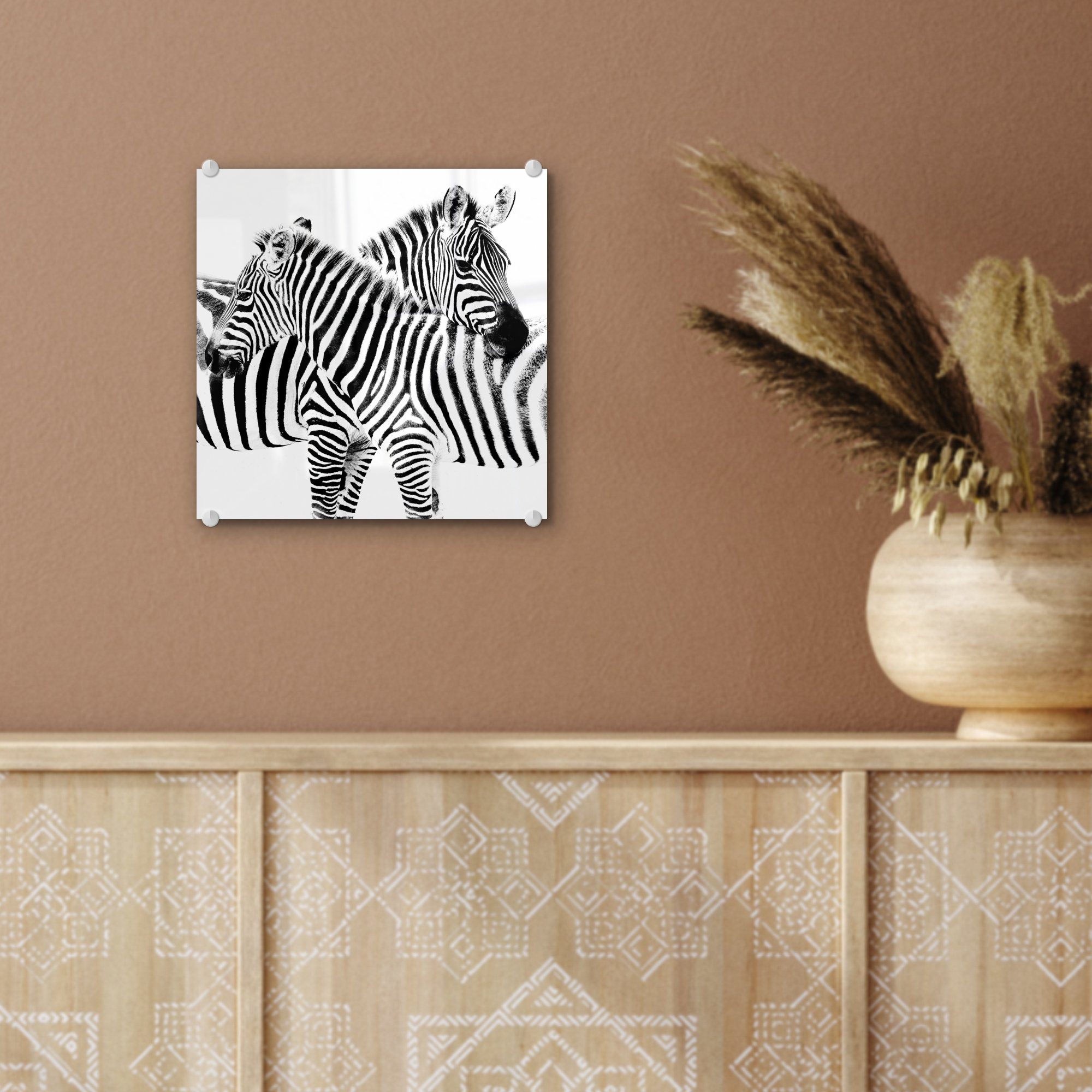 Foto Acrylglasbild Hintergrund, auf Wanddekoration Wandbild - Glas auf Glasbilder Zwei weißem MuchoWow Bilder Glas - St), (1 Zebras auf -