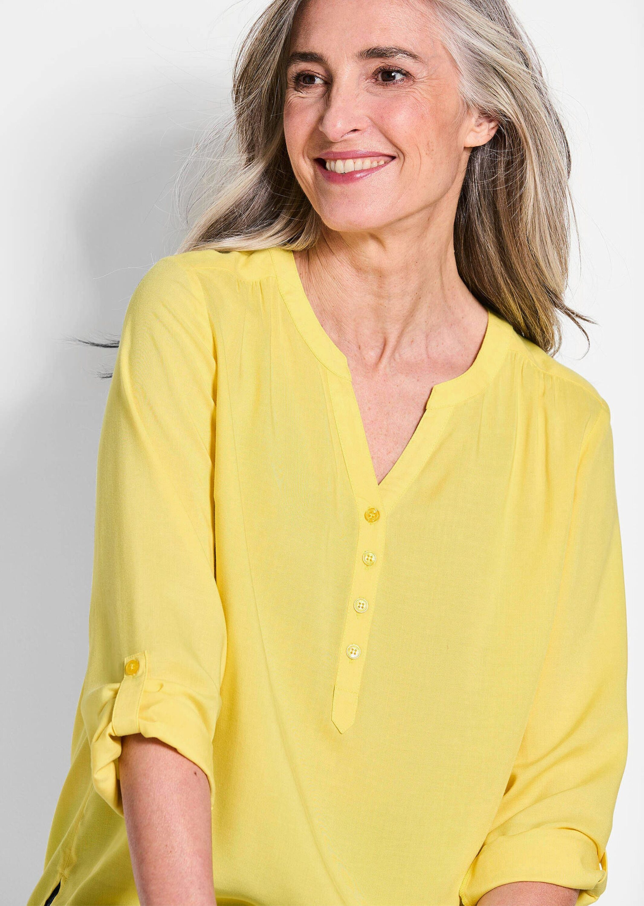 GOLDNER Schlupfbluse Kurzgröße: Elegante Viskosebluse mit V-Ausschnitt Luftige Bluse mit Fältchen, Knopfleiste und Langarm