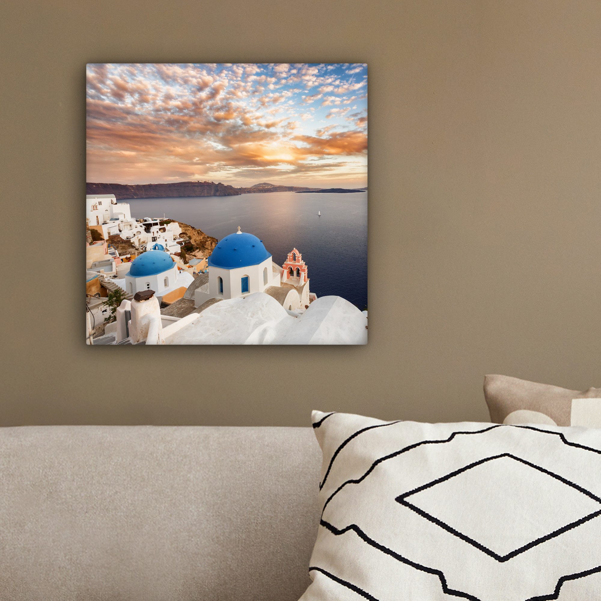 OneMillionCanvasses® Leinwandbild Sonnenaufgang über dem Wasser in Oia Griechenland, Fotodruck (1 St), Wandbild, Deko Schlafzimmer Wohnzimmer Flur 20x20 cm – Bild 4 von 5