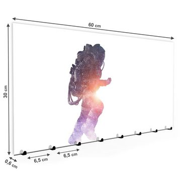 Primedeco Garderobenpaneel Magnetwand und Memoboard aus Glas Astronaut beleuchtet