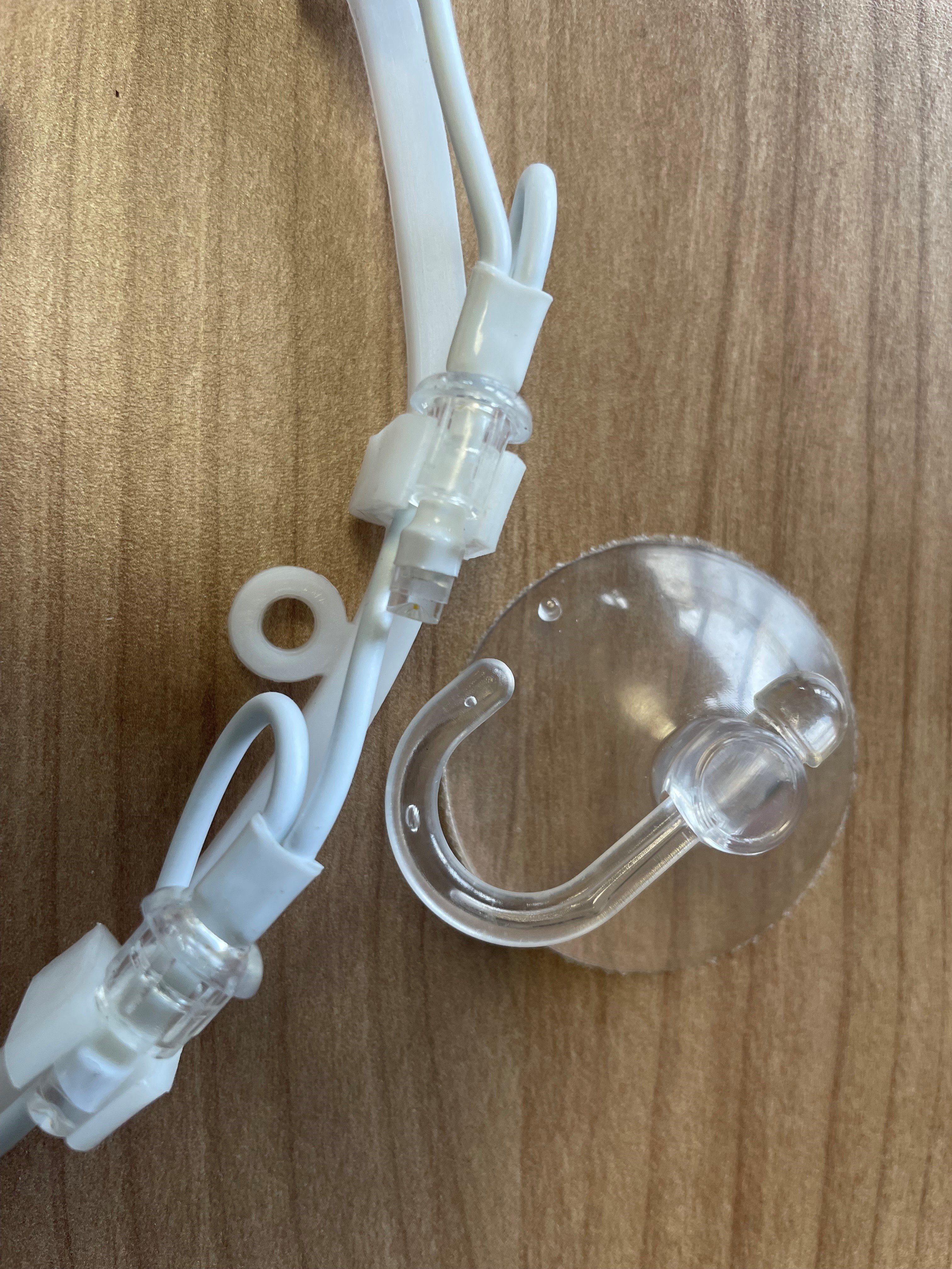 DEGAMO Beleuchtetes Fensterbild ENGEL, 42x37cm, 50 LED weiss, Netzbetrieb 230V