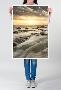 Sinus Art Poster Landschaftsfotografie 60x90cm Poster Strand mit dramatischen Wellen