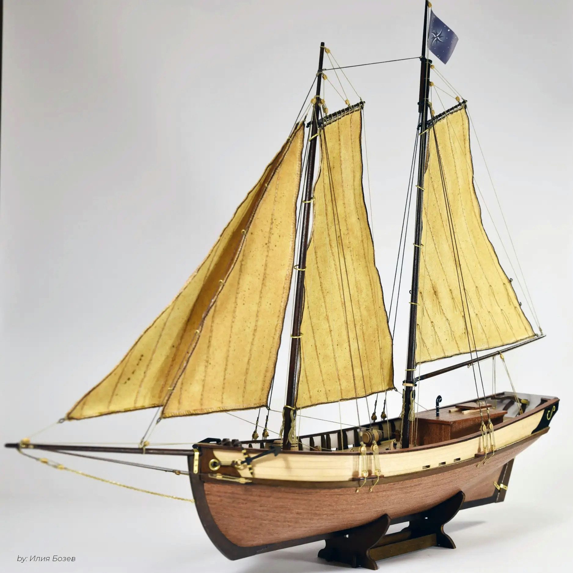 OcCre Modellbausatz Polaris Maßstab 1:50 Schiffsbausatz (mit Segel Satz), (Schiff, 1226-tlg., Schiffsbausatz), Made in Europe