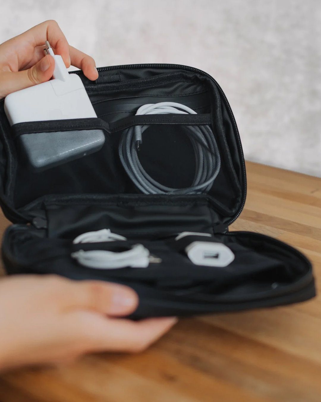 onemate Laptop-Hülle Tech Organizer, Organizer für Kabel, Powerbank und Netzteile