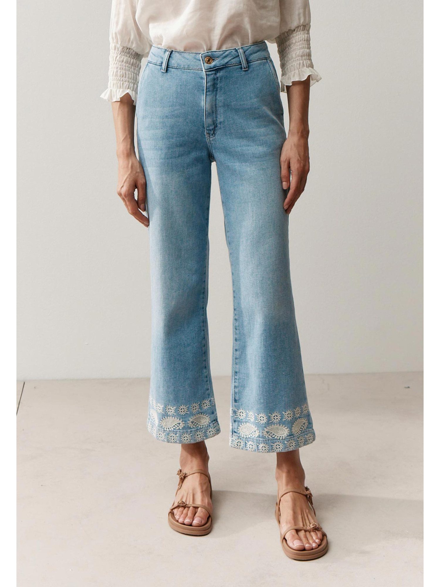 MORE&MORE Regular-fit-Jeans verkürzte Jeans, bestickter Saum