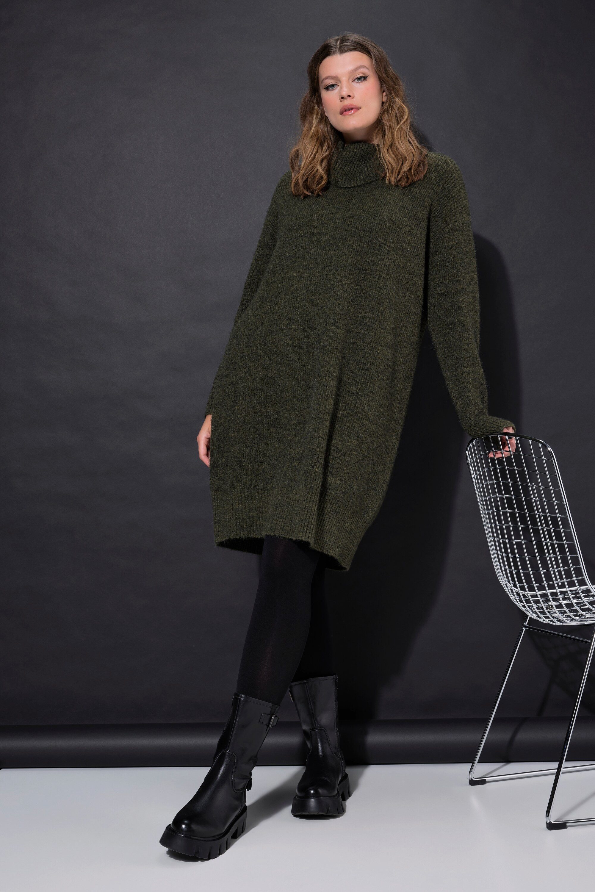 Studio Untold Strickkleid Strick-Minikleid oversized Rollkragen Langarm
