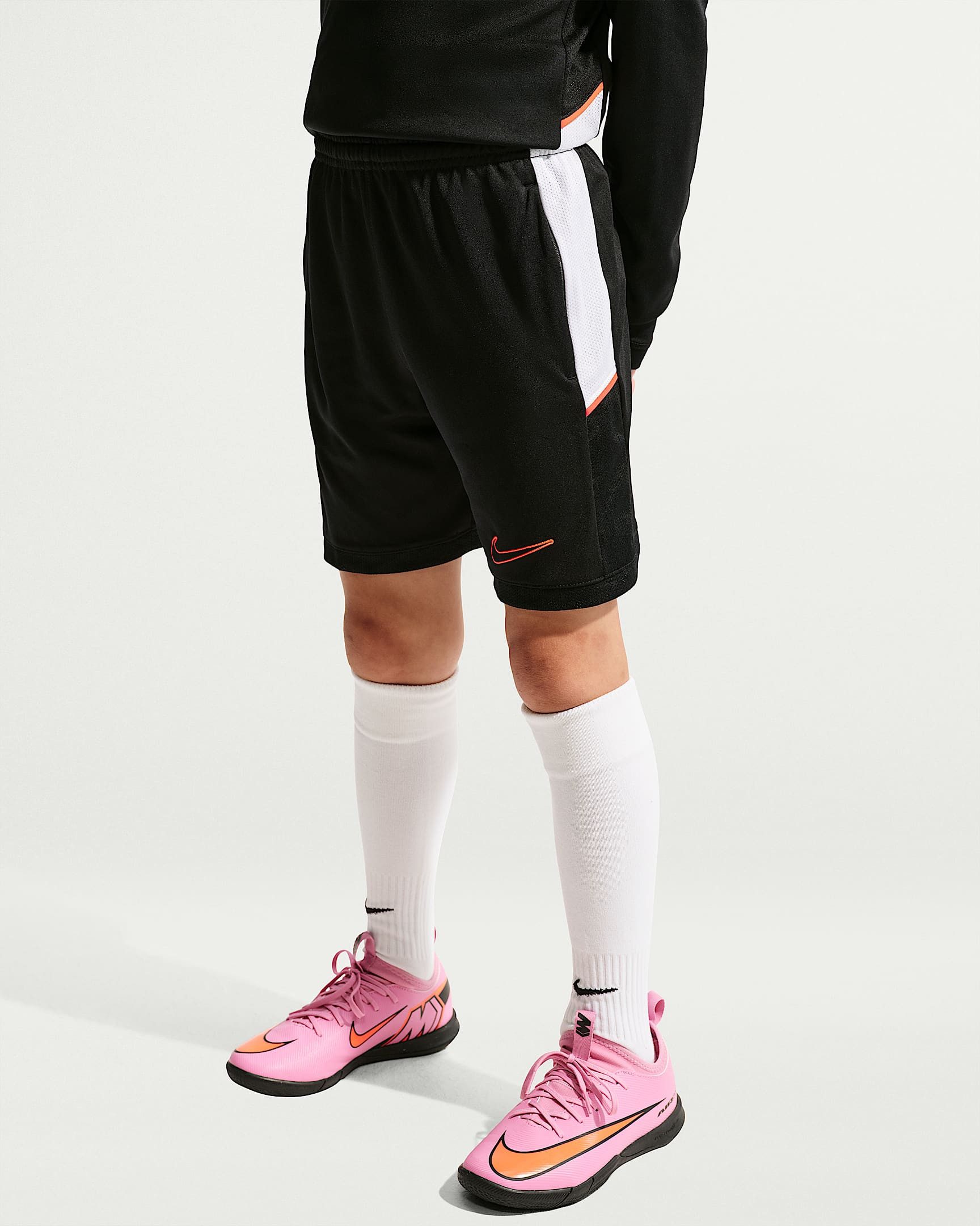 Nike Trainingsshorts Nike Academy Big Kids' Dri-FIT 7" Soccer Shorts Für Kinder und Jugendliche