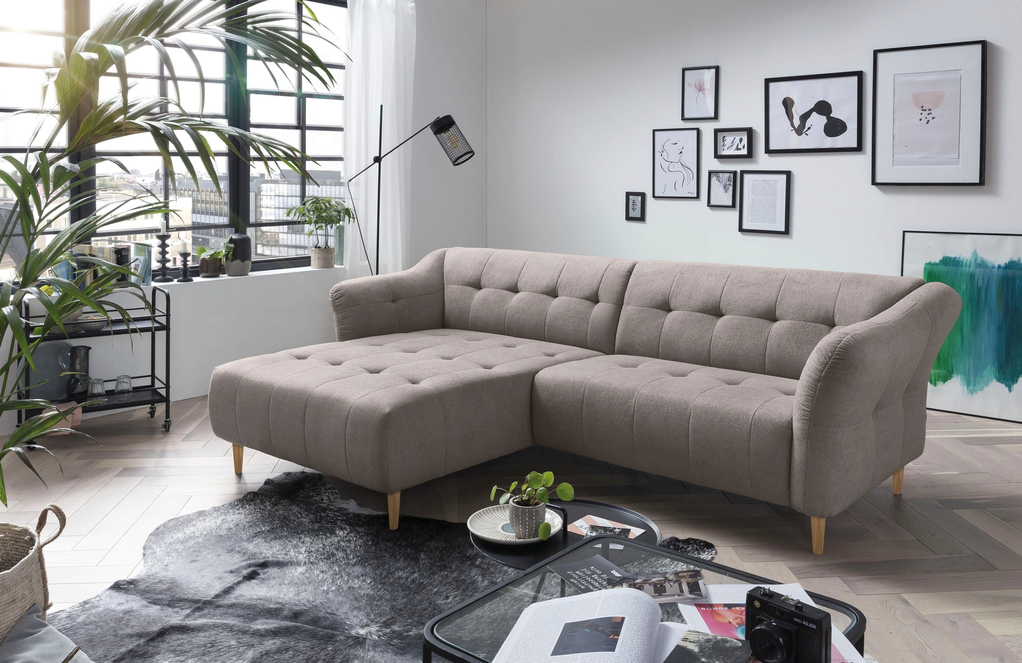 sofa fashion mit frei Holzfüßen, exxpo im Raum - Ecksofa Soraya, stellbar