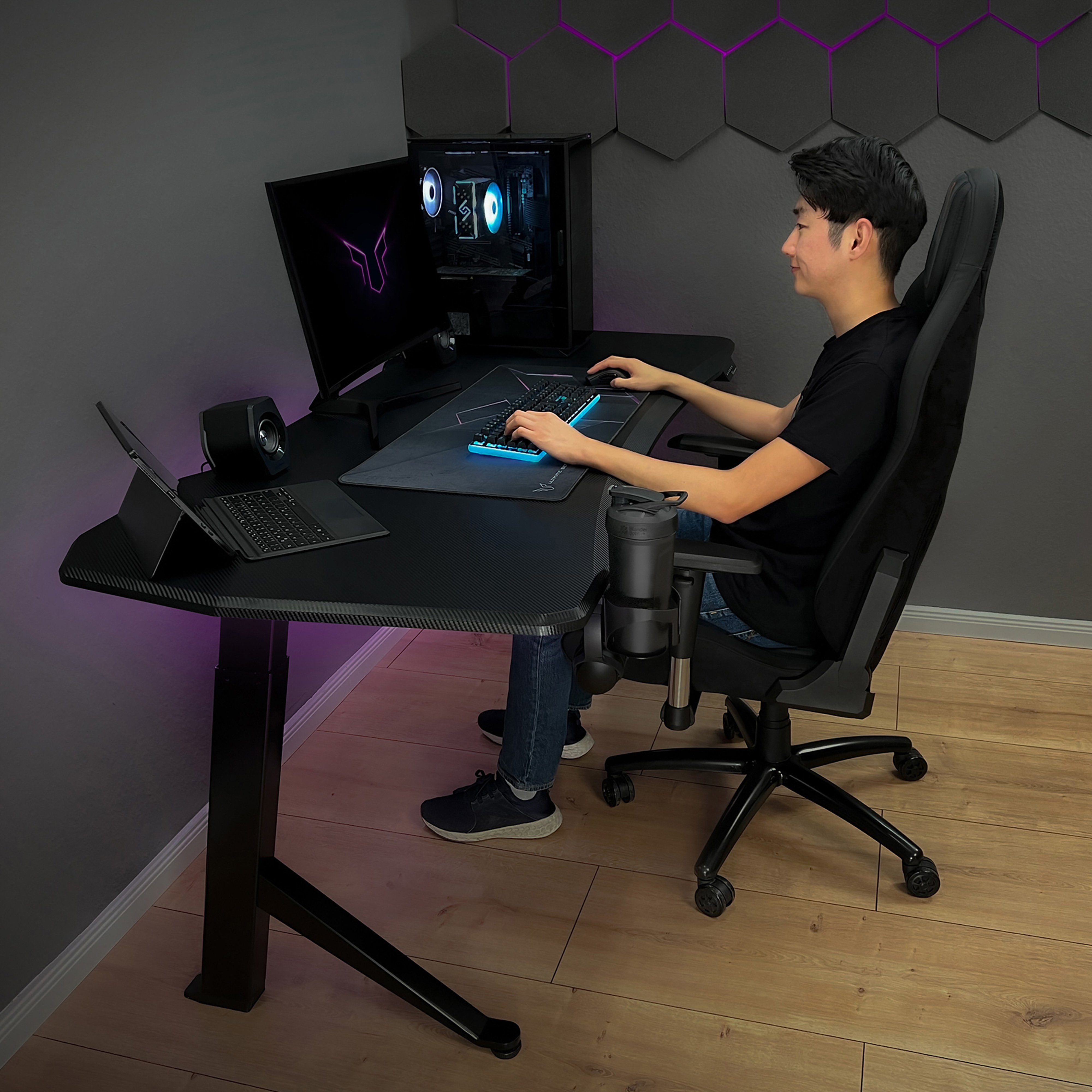 Gaming Schreibtisch Setup Gamingtisch Tisch höhenverstellbar Carbon-Black elektrisch Ultimate Gaming