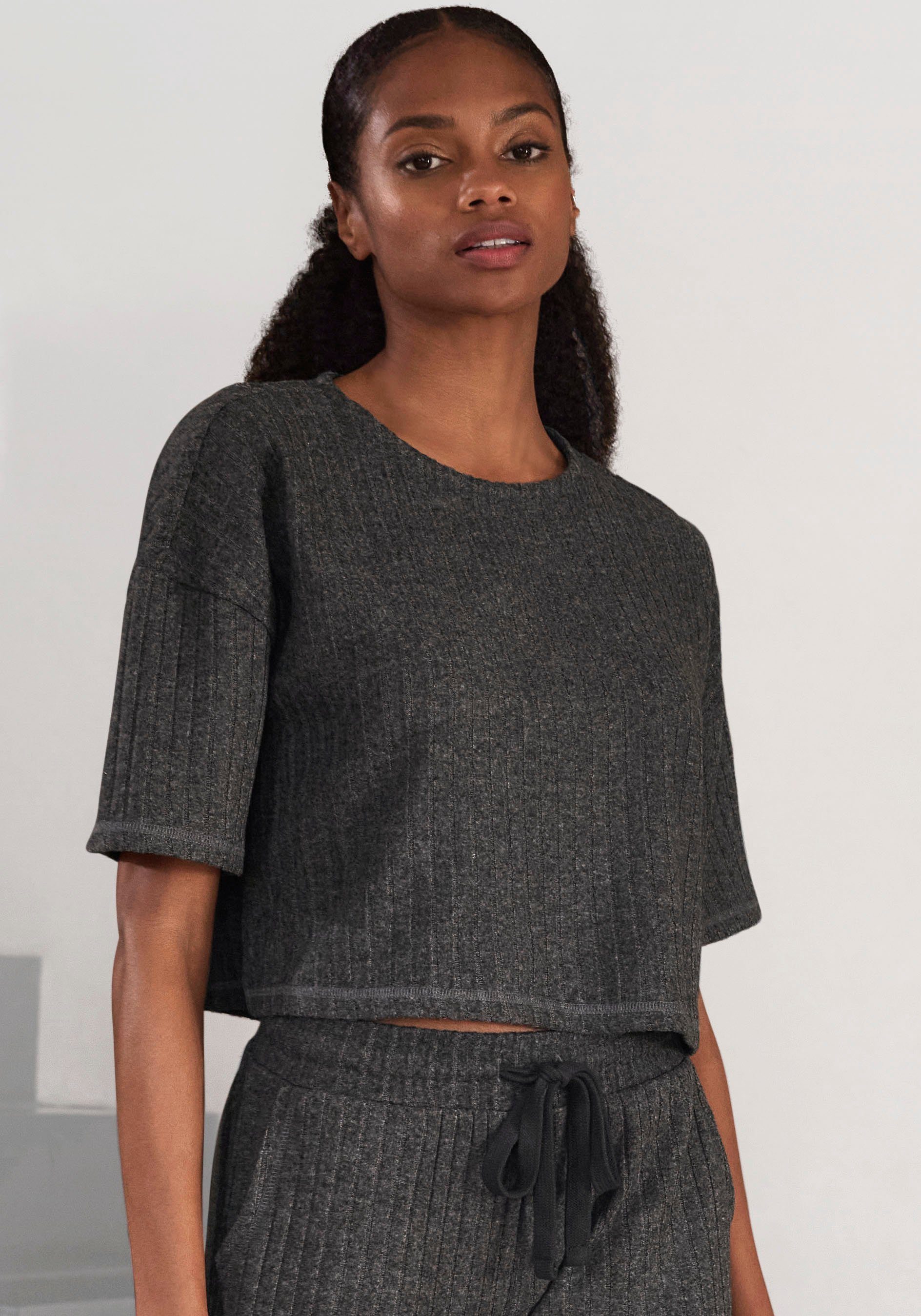 LASCANA 3/4-Arm-Shirt -Loungeshirt aus weichem Strick, Loungewear anthrazit-melange