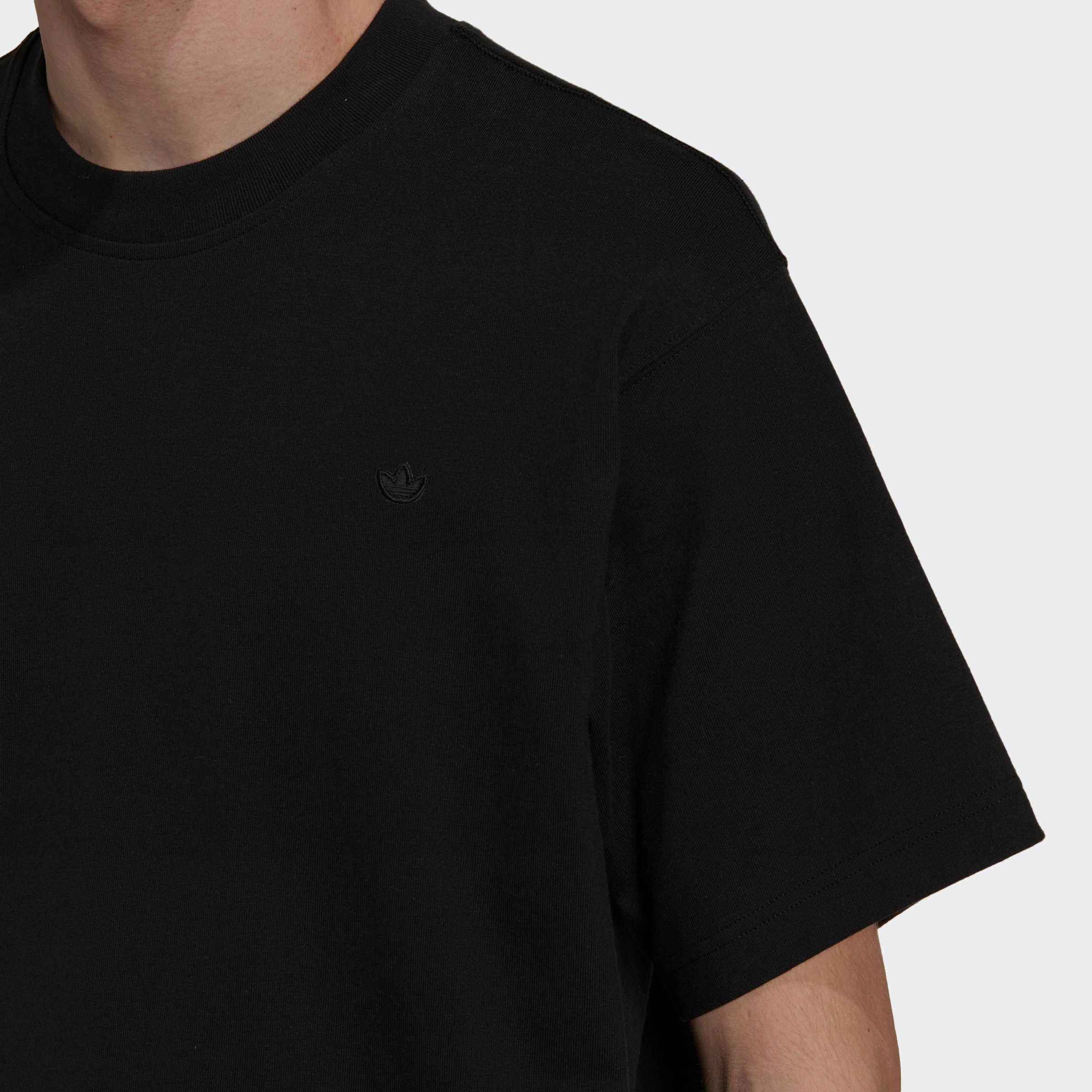 C Tee Originals adidas Black T-Shirt