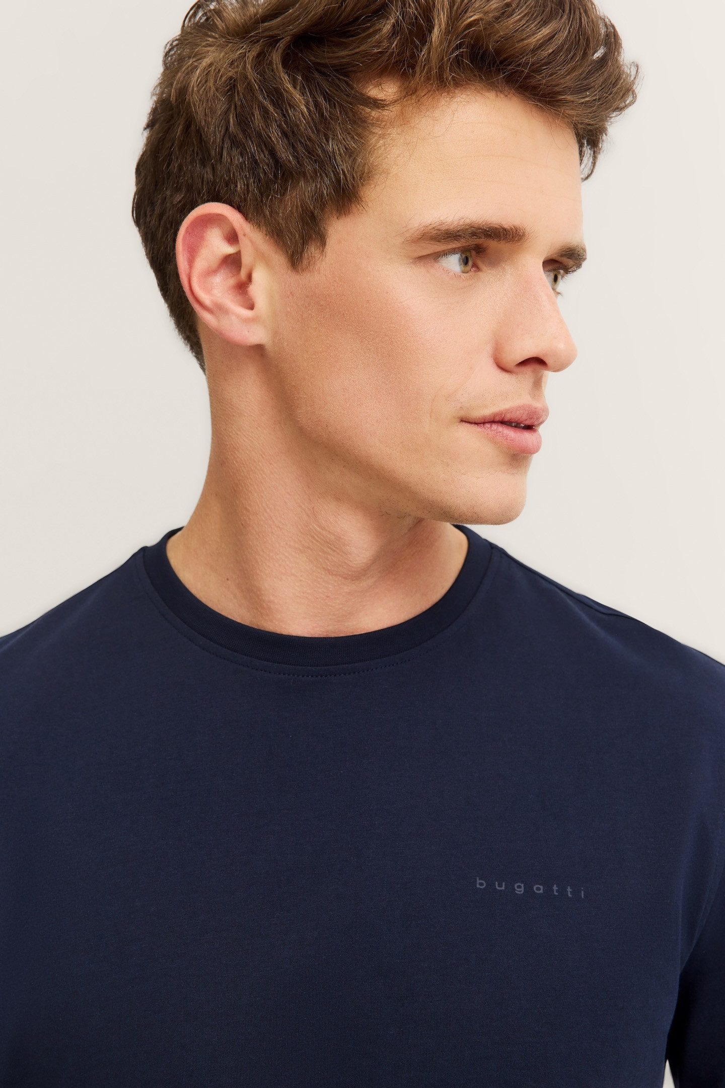 bugatti T-Shirt Basic Essential aus reiner Baumwolle