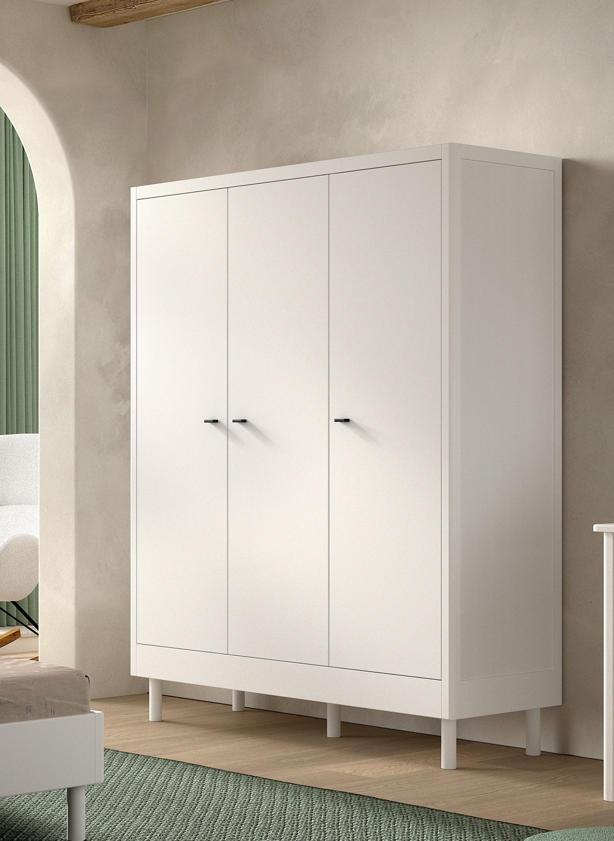 Vipack Kleiderschrank Forrest mit 3 Drehtüren (Soft-Close), Made in Europe, zeitloses Design (B/H/T ca: 145,8x190x55 cm, Massivholz in 2 Farben erhältlich) praktische Facheinteilung, viel Stauraum, hochwertige Verarbeitung