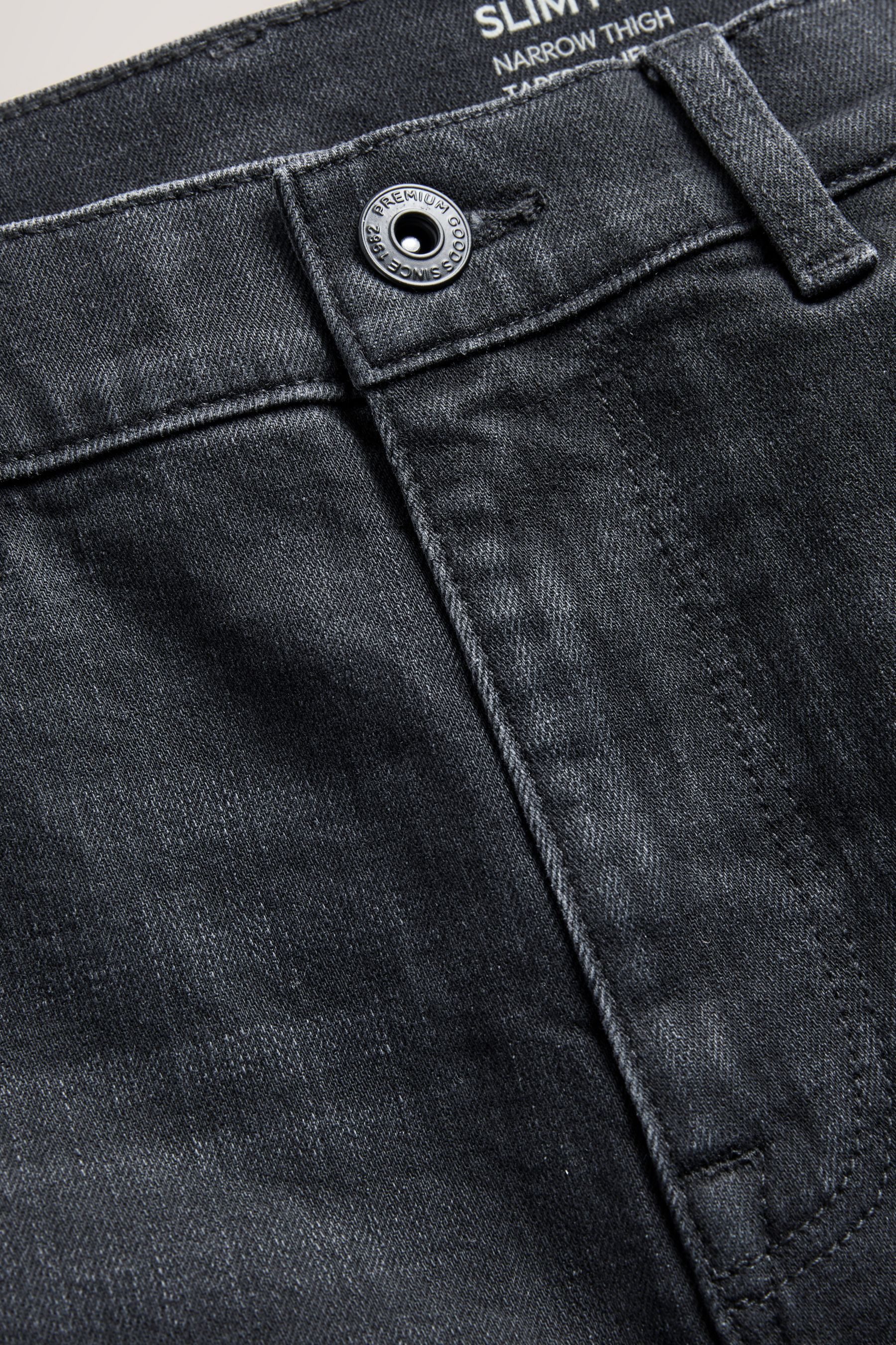 Next Jeansshorts Slim Fit Denim-Shorts mit Stretchanteil (1-tlg)
