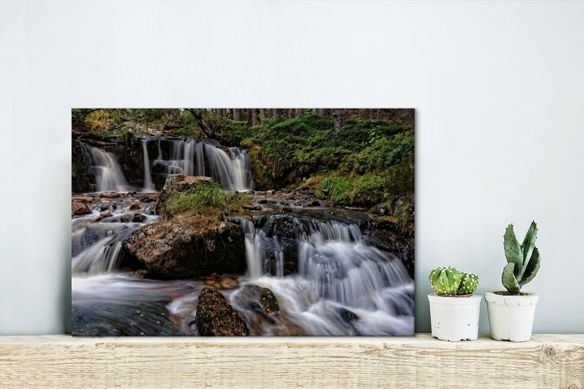 St), im Cairngorms-Nationalpark Leinwandbilder, OneMillionCanvasses® 30x20 Wasserfälle cm Schottland, Tosende Leinwandbild Aufhängefertig, (1 Wandbild in Wanddeko,