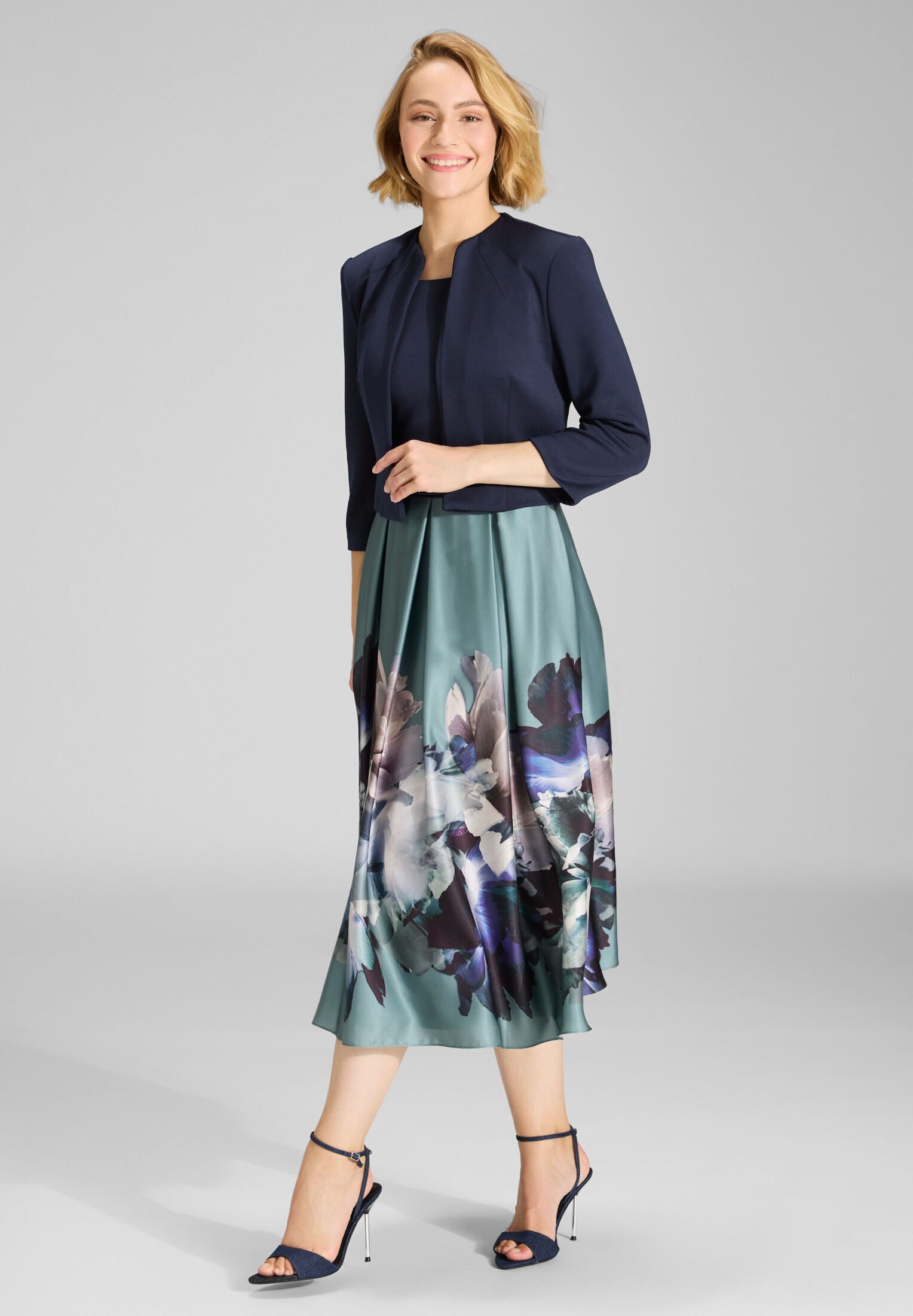 SWING Jackenblazer - Kurze Jacke aus Scuba Figurbetonte Passform