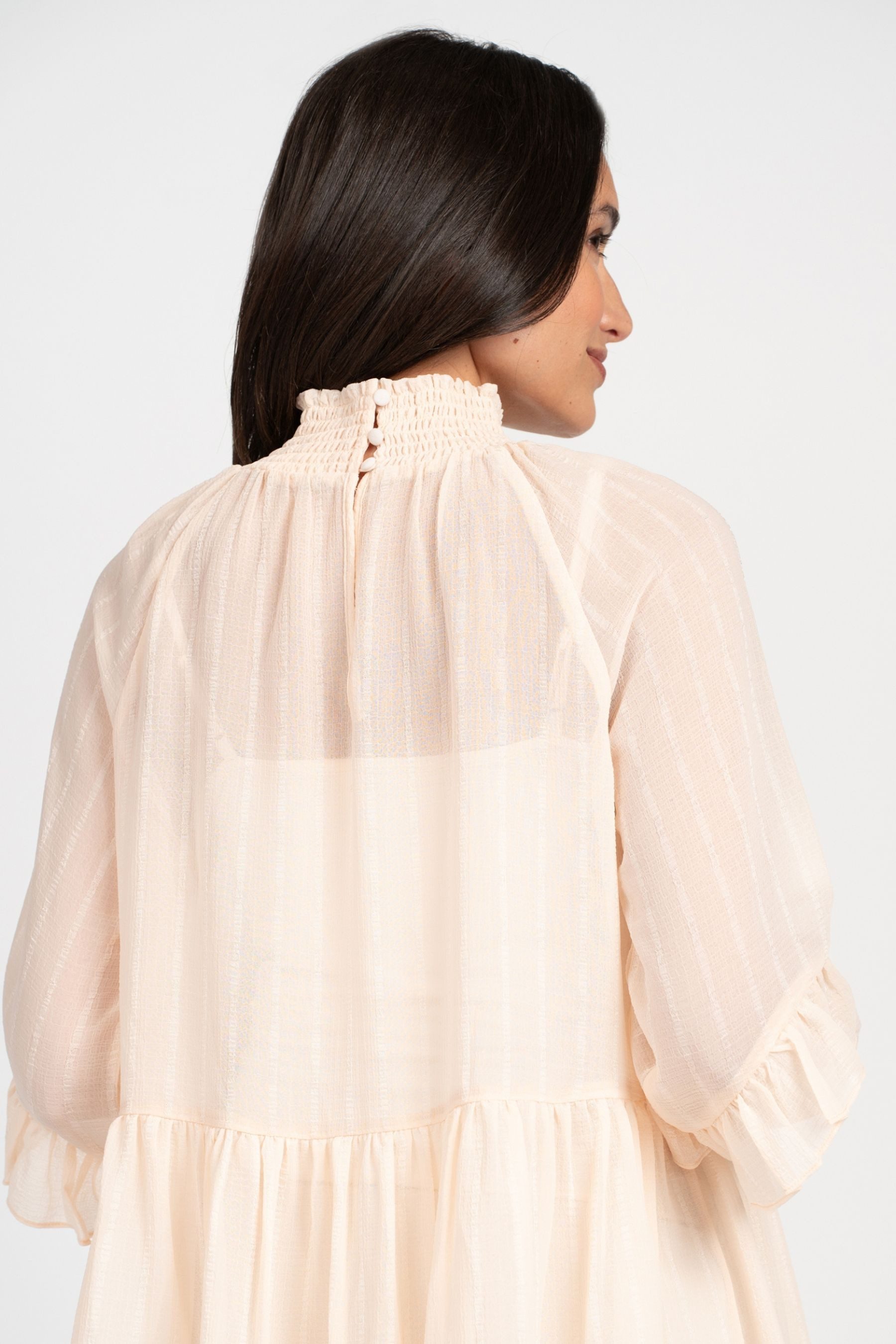 Seraphine Kurzarmbluse Seraphine Schwangerschaftssrüschenbluse (1-tlg) – Bild 5 von 5