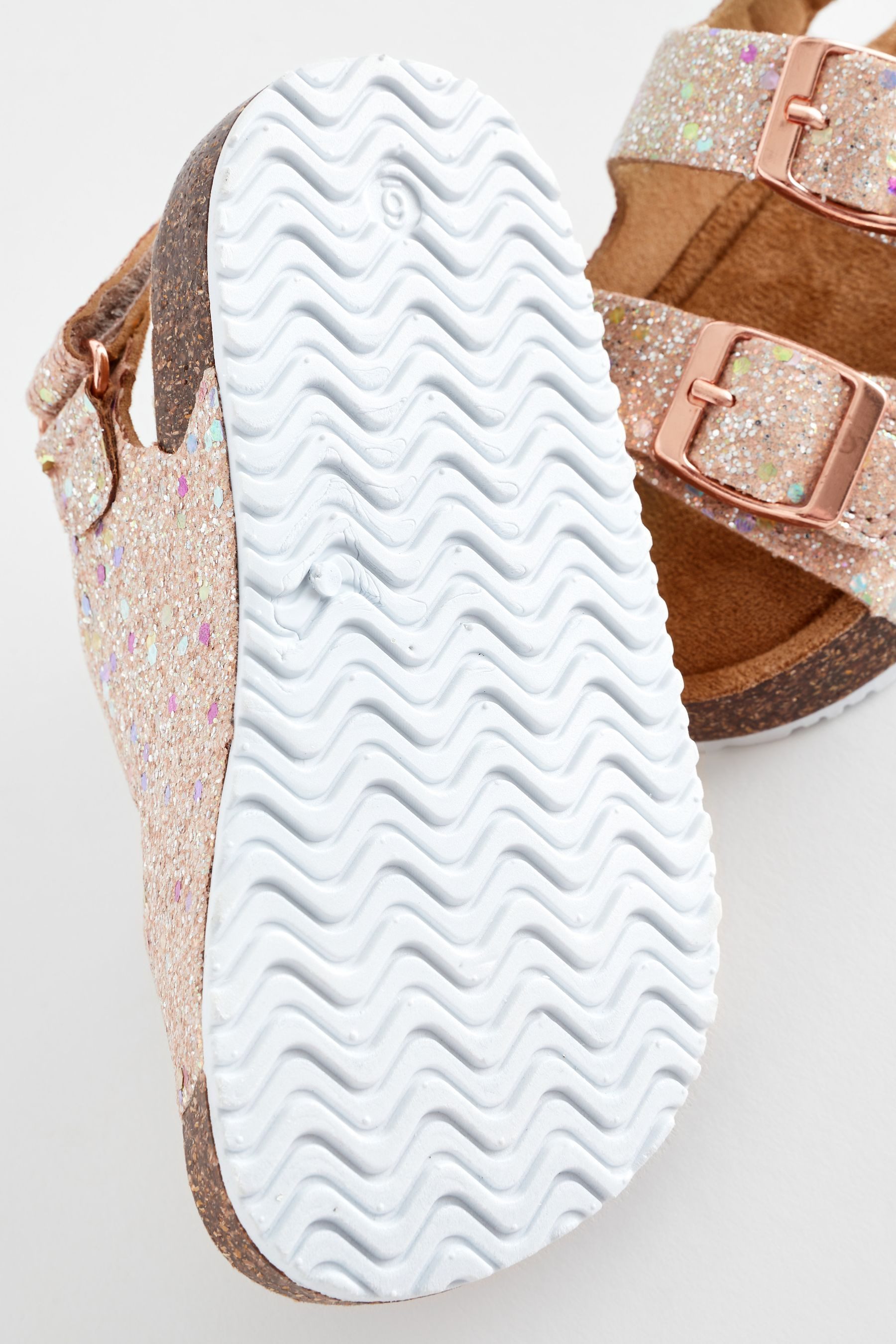 Next Sandalen mit zwei Riemen und Korkfußbett Sandale (1-tlg)