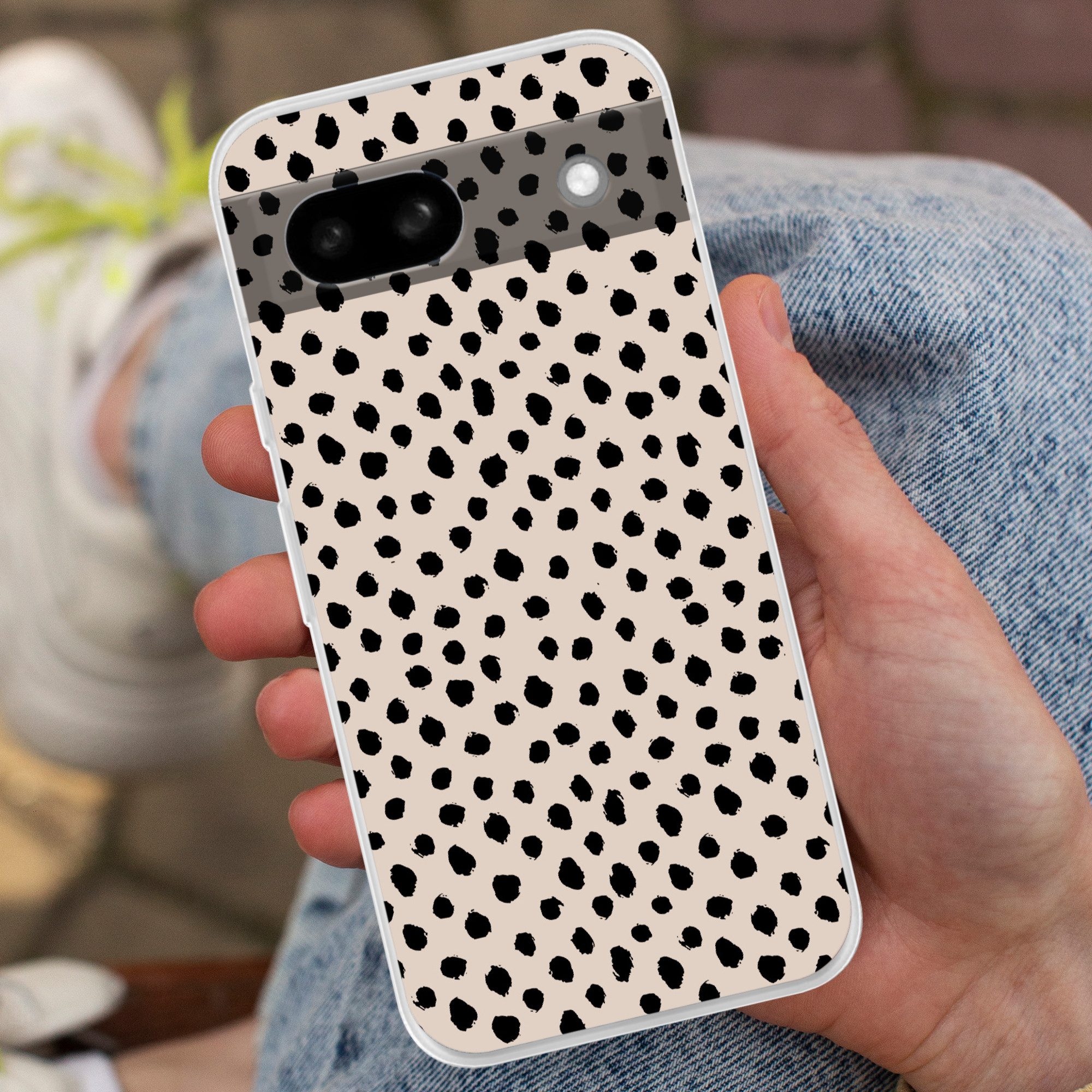 MuchoWow Handyhülle für Google Pixel 8a Polka dots - Schwarz - Beige, Phone Case, Silikon, Schutzhülle Dünn