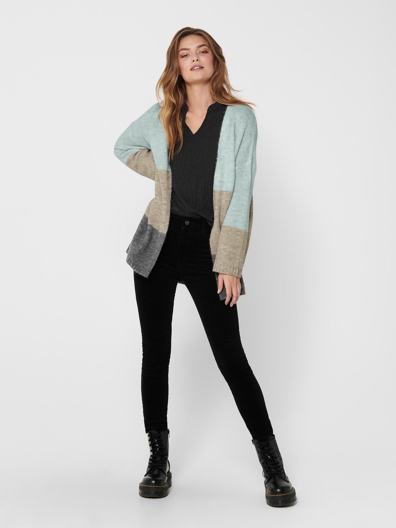 Gardigan Curvy de Cardigan YONG Strickjacke (1-tlg) Grau JDY JACQUELINE in 3372